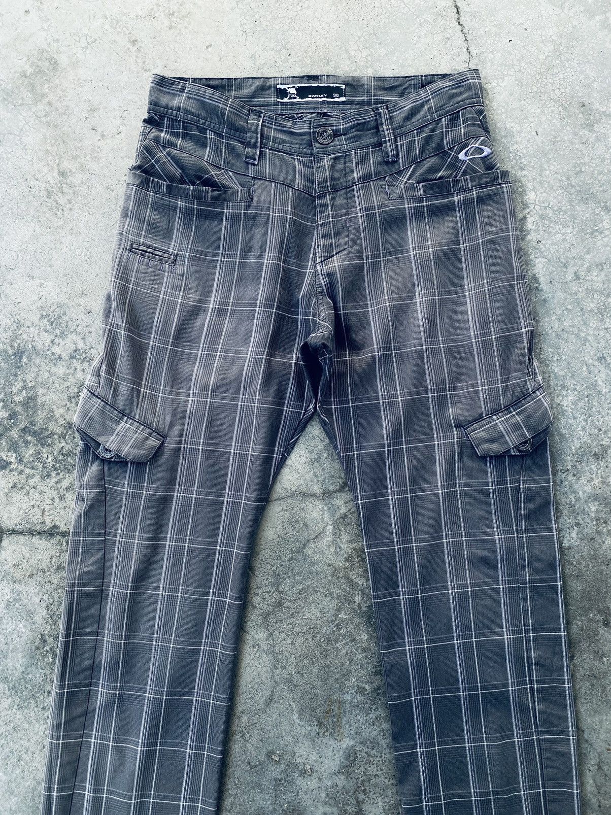 Oakley Vintage Oakley Plaid Cargo Pants Distressed Size 30" / US 8 / IT 44 - 3 Thumbnail
