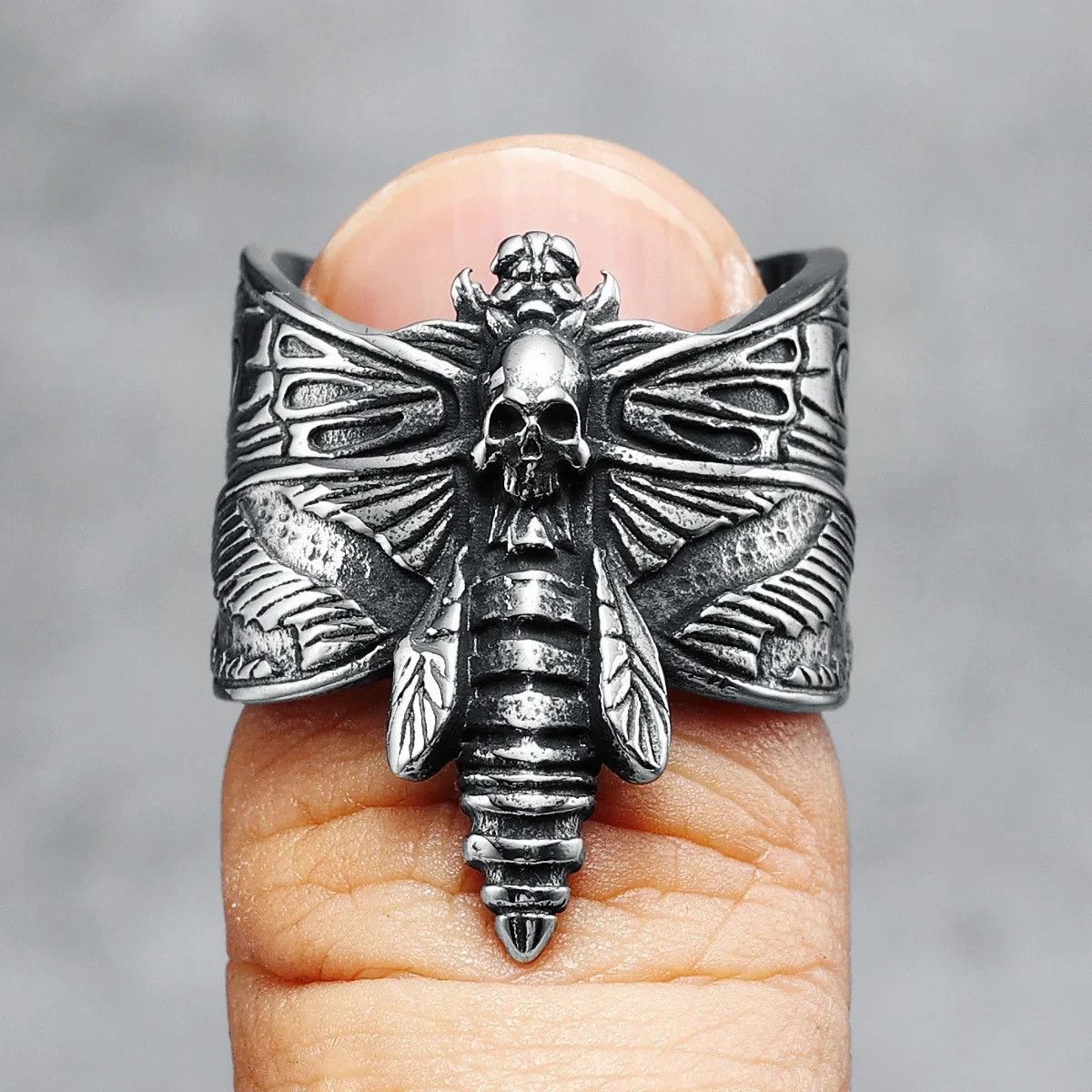 Jewelry Skull Moth Ring Streetwear Jewelry Fashion Gift Size ONE SIZE - 2 Thumbnail