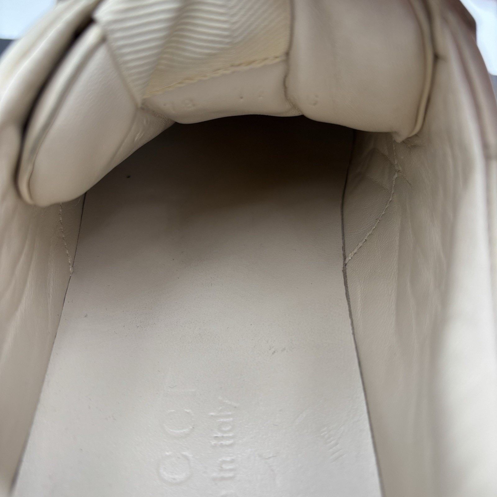 Gucci Gucci Rhyton GG ‘ Gucci logo ’ | GOOD CONDITION! Size US 8 / EU 41 - 20 Thumbnail