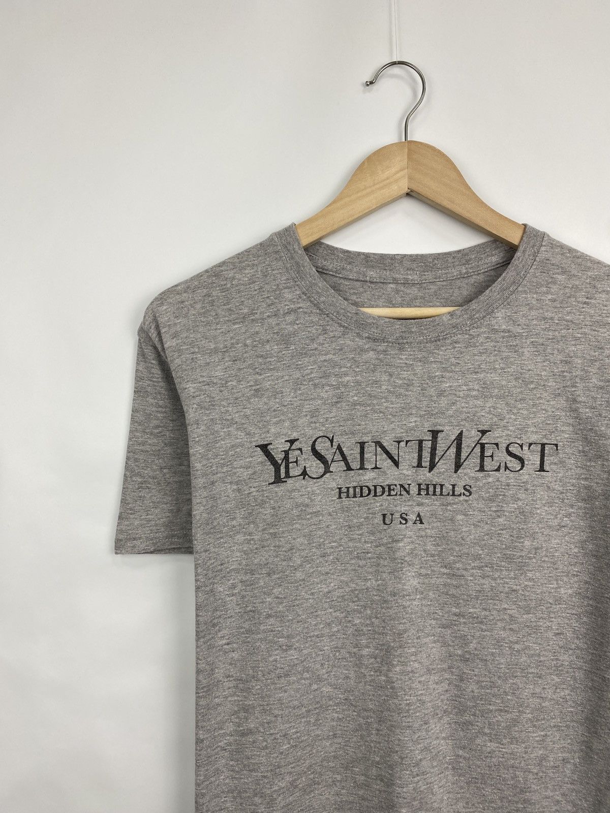 Japanese Brand 🇺🇸 Ye Saint West Hidden Hills USA Kanye West Print logo Y2K Size US M / EU 48-50 / 2 - 2 Thumbnail