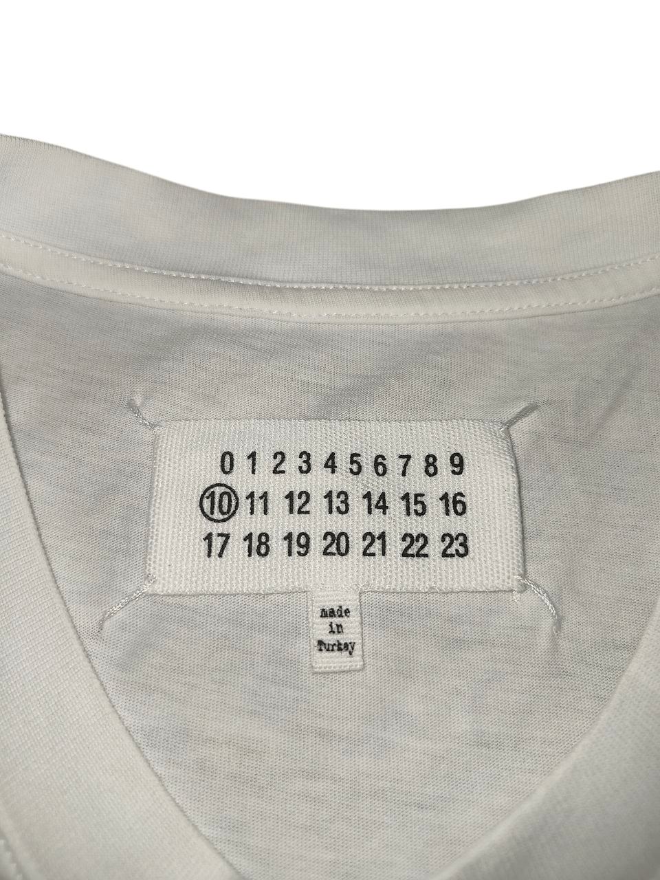 Maison Margiela Maison Margiela Blank T Shirt Size US M / EU 48-50 / 2 - 2 Thumbnail