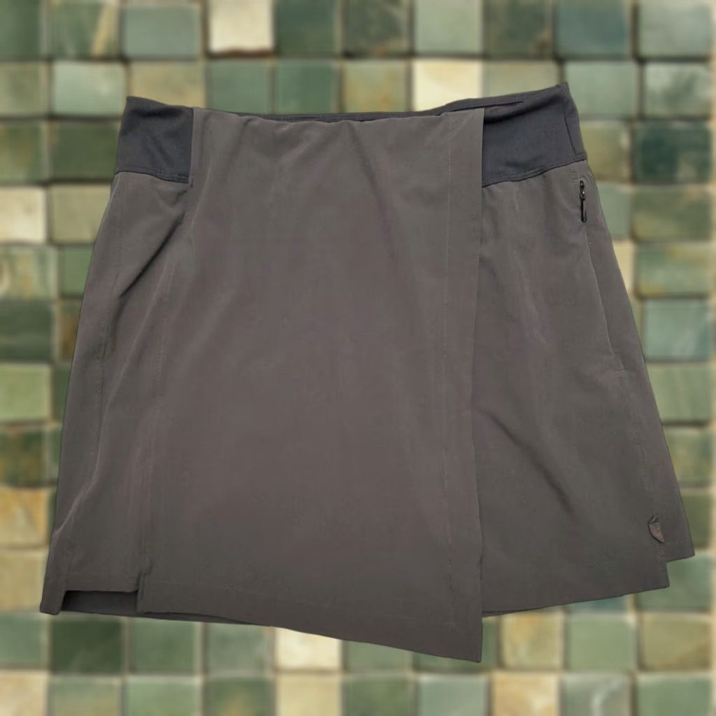 Vintage **Womens REI Co Op Green Hiking Skort S Outdoor Casual** User: **Green REI Co-Op Womens Hiking Skort S Outdoor Casual** Size 28" / US 6 / IT 42 - 1 Thumbnail