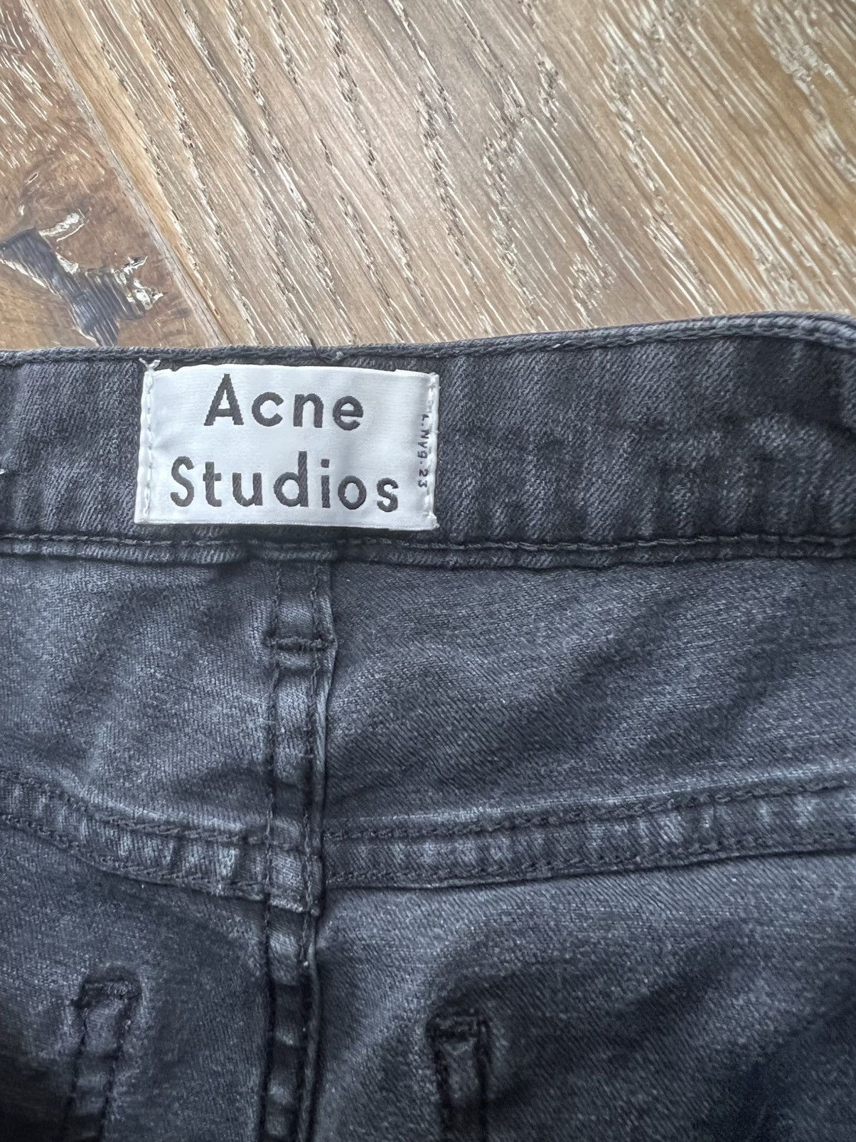 Acne Studios Womens acne studios skin 5 used jeans Size 26" / US 2 / IT 38 - 3 Thumbnail