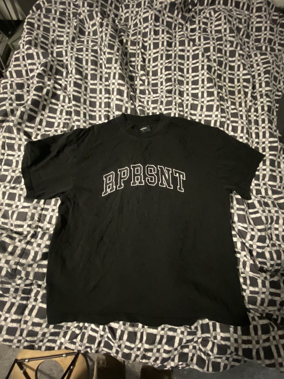 Represent Clo. Represent T-Shirt “RPRSNT” Size US XL / EU 56 / 4 - 1 Preview