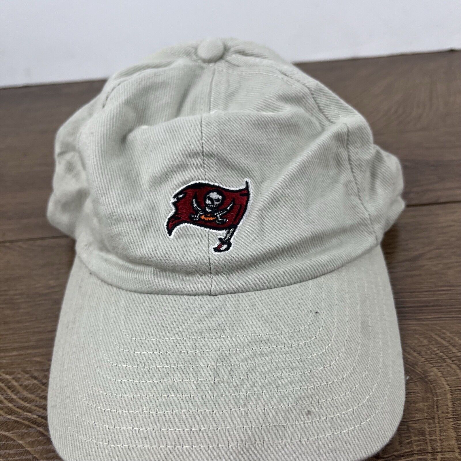 Other Tampa Bay Buccaneers Hat Bucs Adjustable Hat Tan Hat Adjusta Size ONE SIZE - 7 Thumbnail