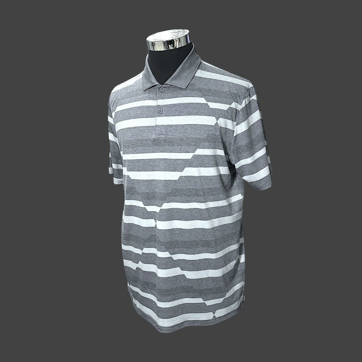 Oakley Oakley Golf Men’s Fractured Argyle Short Sleeve Shirt Sz M Size US M / EU 48-50 / 2 - 3 Thumbnail
