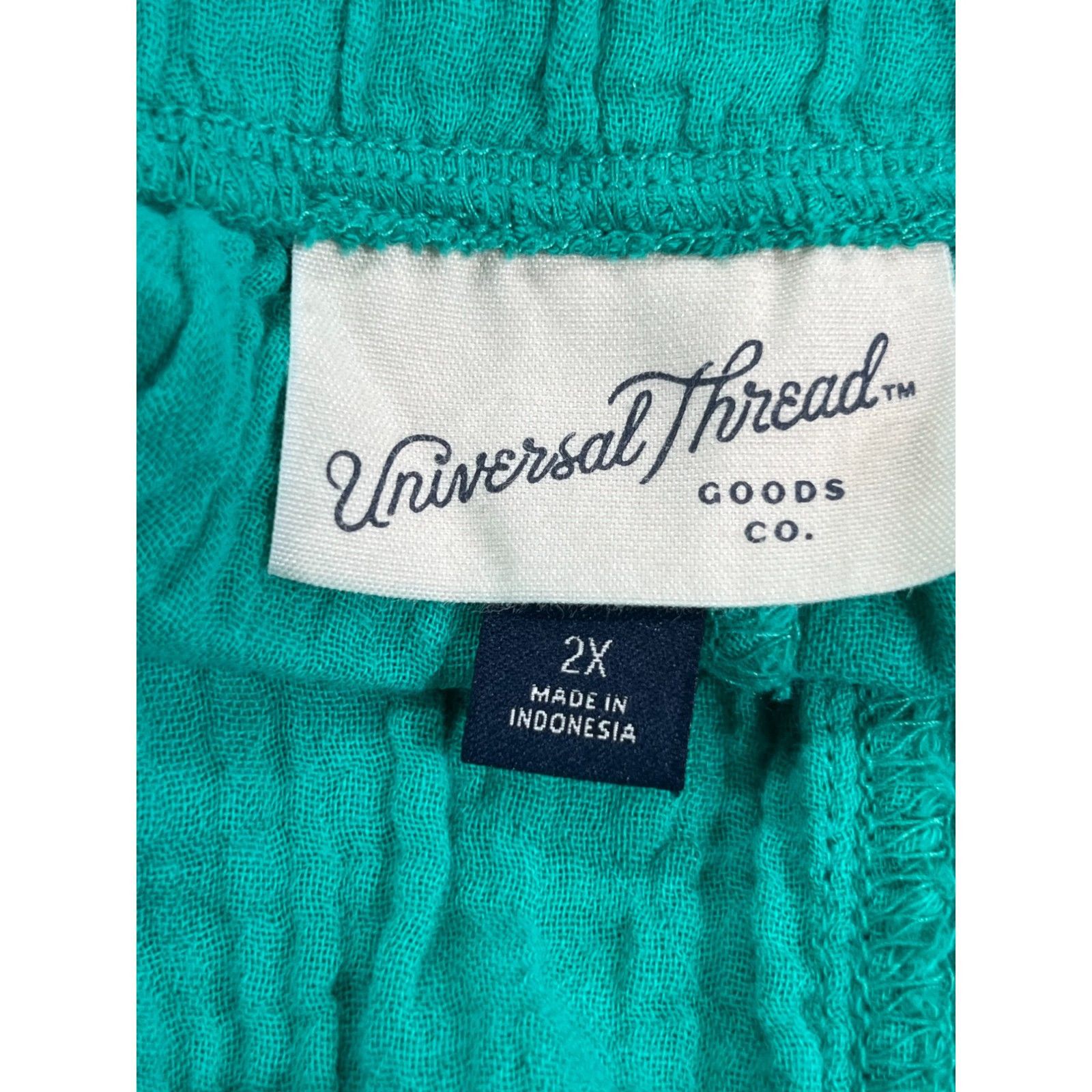 Other Universal Thread - Women's High-Rise Pull-On Short - Green - Size 42" / US 20 - 10 Thumbnail