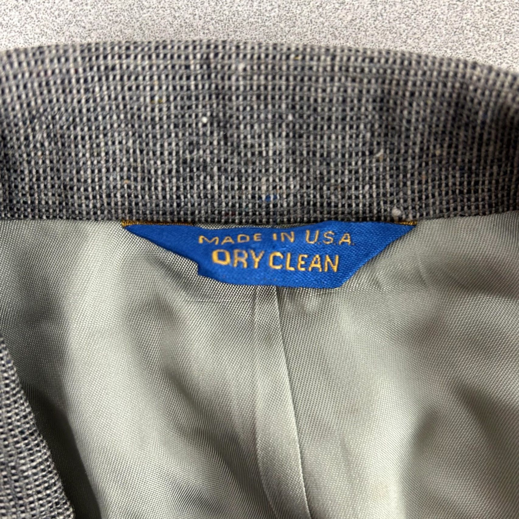 Pendleton VINTAGE Pendleton Sport Coat Mens 48 Gray Wool Tweed Patch Pocket Blazer USA Size 48R - 5 Thumbnail