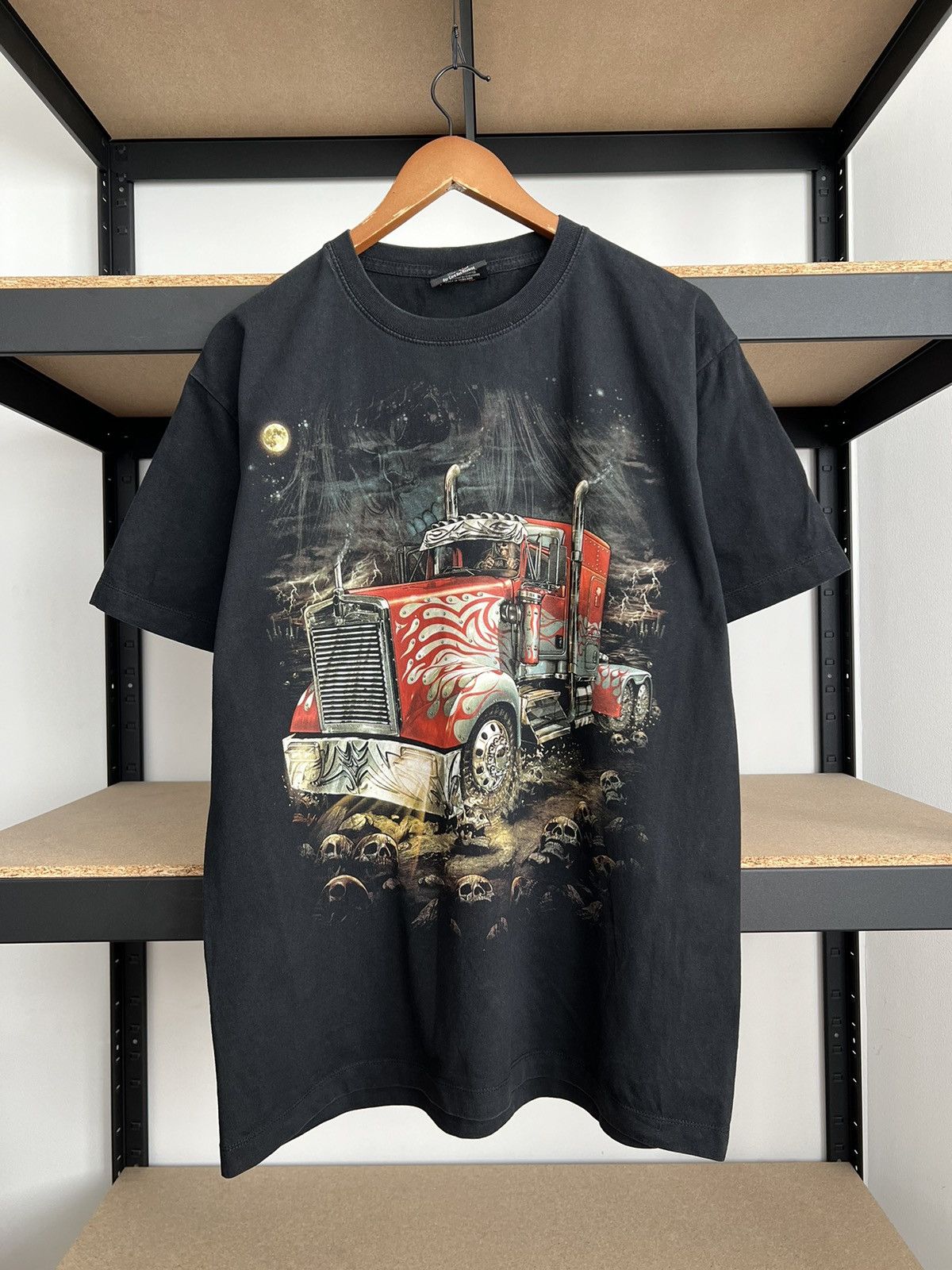 Vintage Vintage Semi Truck Skull Skeleton Graphic T-shirt Size US L / EU 52-54 / 3 - 1 Thumbnail
