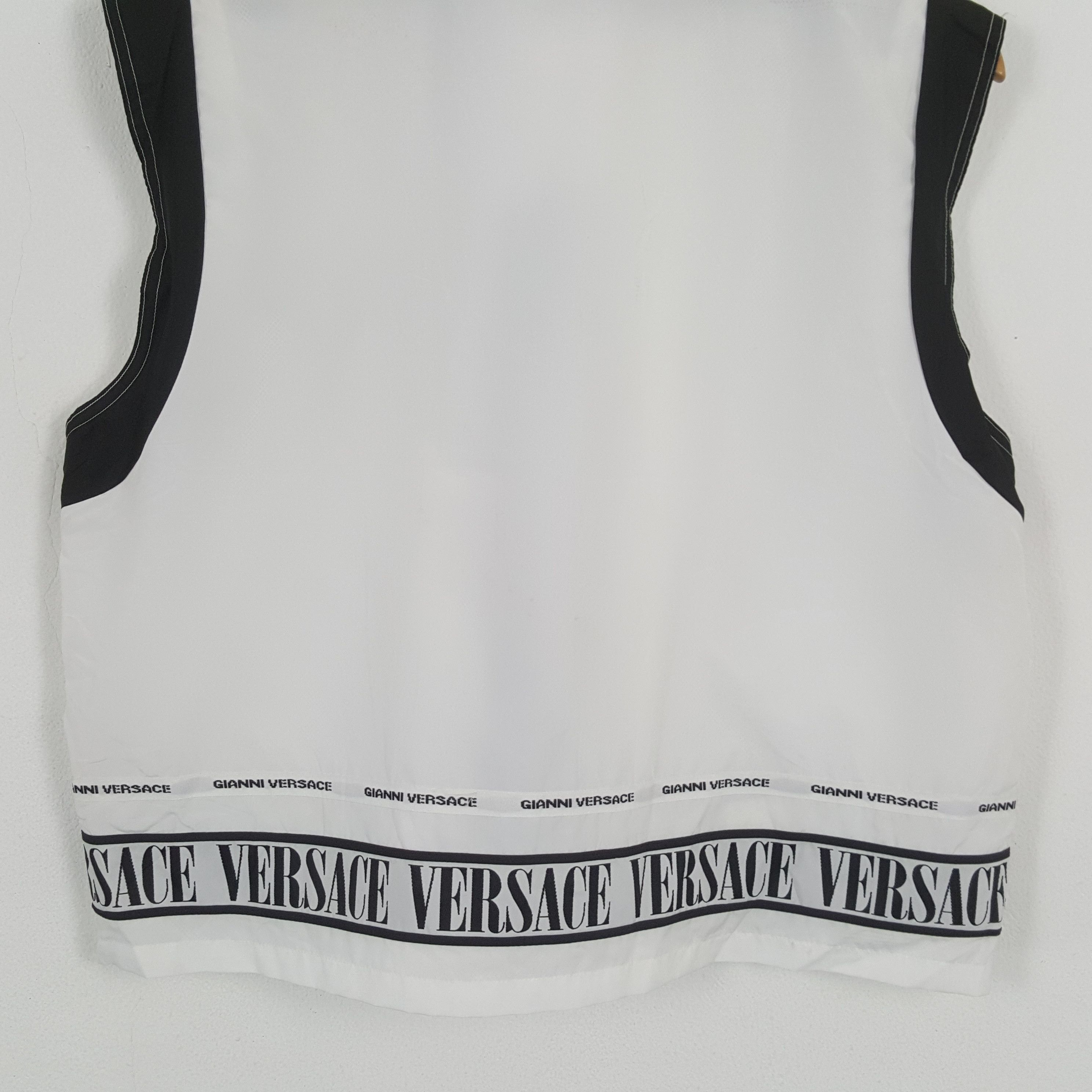 Versace Jeans Couture × Vintage GIANNI VERSACE JEANS COUTURE Fashion Brand Vest Size US XL / EU 56 / 4 - 4 Thumbnail