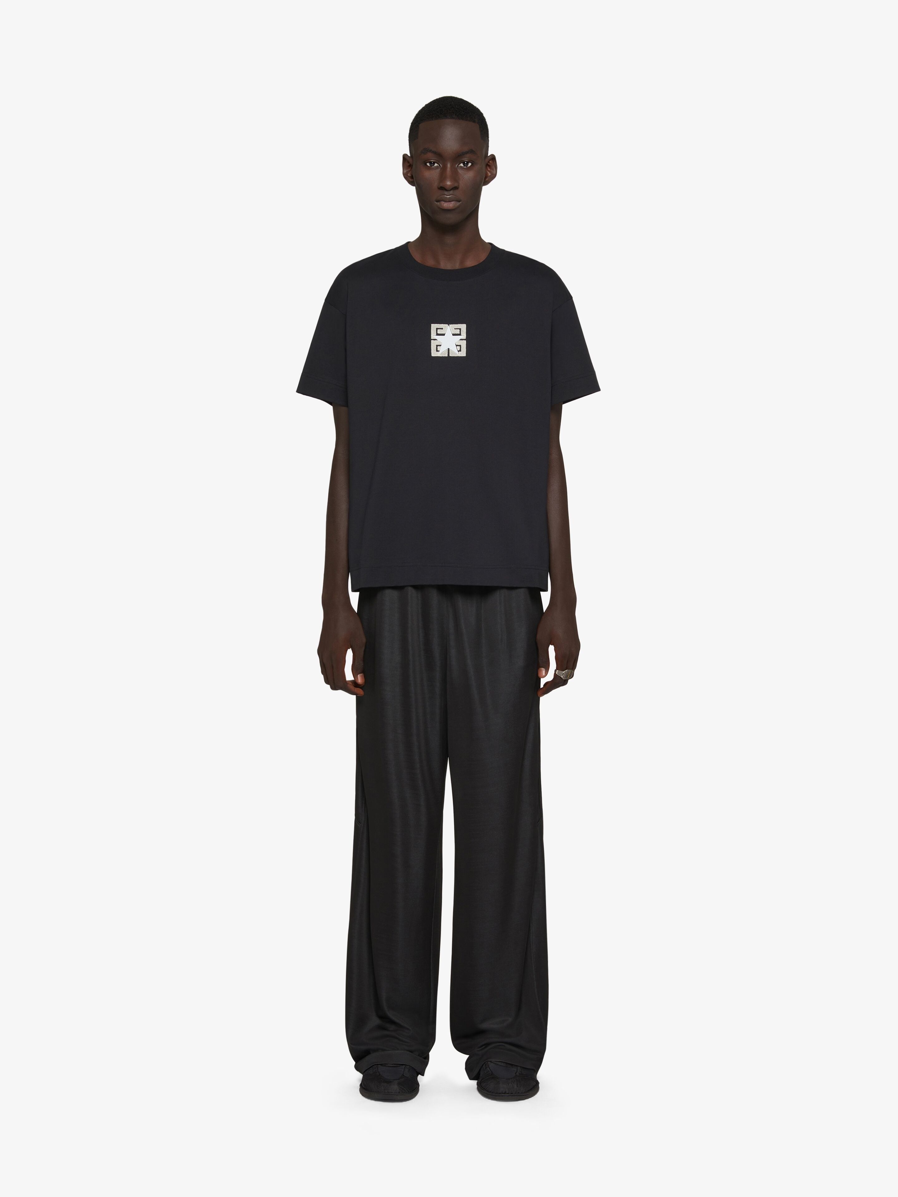 Givenchy o1w1db10325 Boxy Short Sleeve in Black Size US XS / EU 42 / 0 - 3 Thumbnail