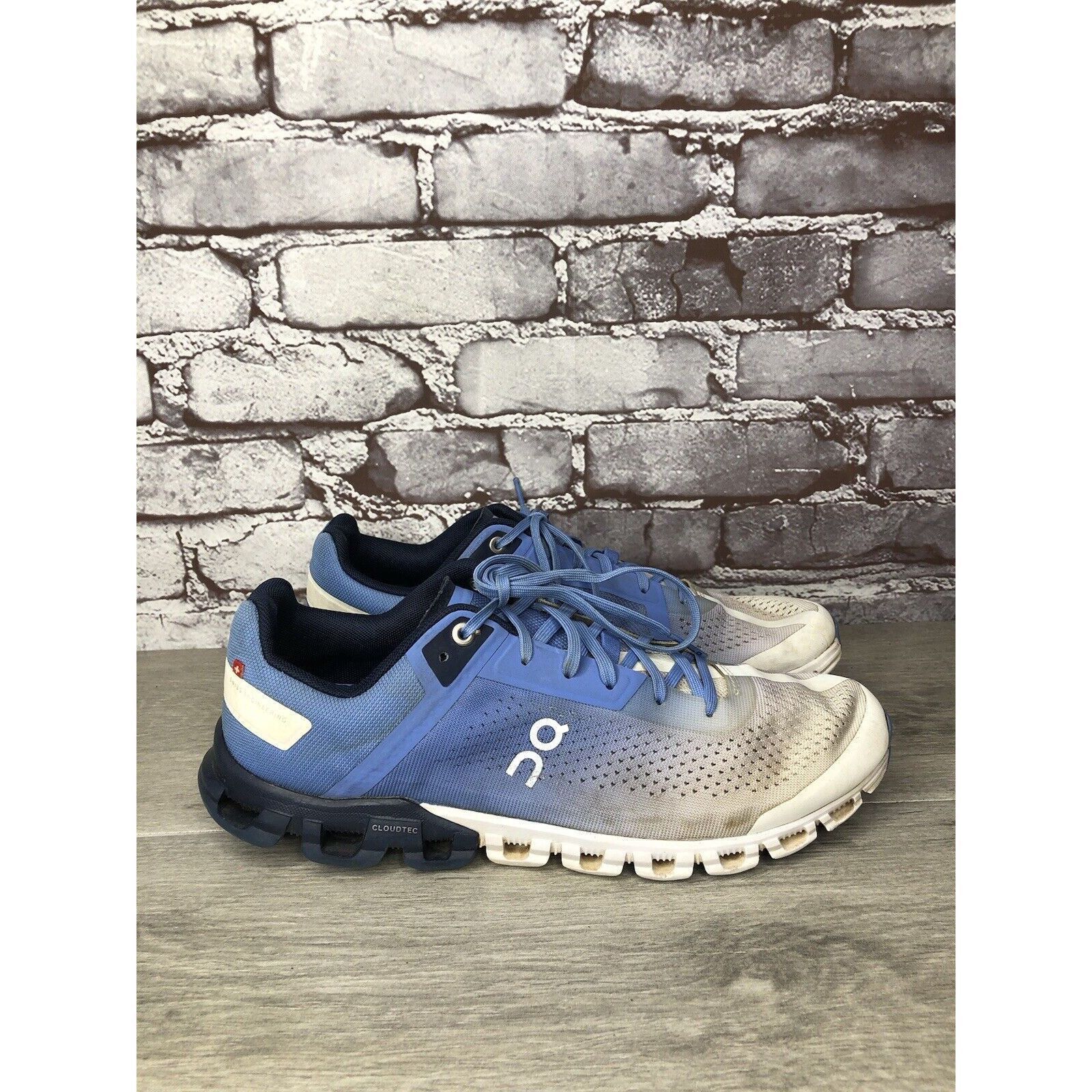 On On Cloudflow Marina White Blue Synthetic Lace Running Shoes Size US 10.5 / IT 40.5 - 13 Thumbnail