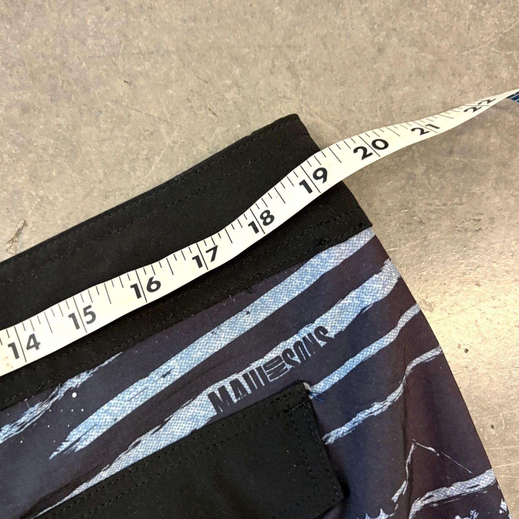 Speedo VINTAGE Speedo Olive Men's Swim Trunks Shorts Size 36 Regular Cargo Ocean Black 90s Mens Size US 36 / EU 52 - 4 Thumbnail