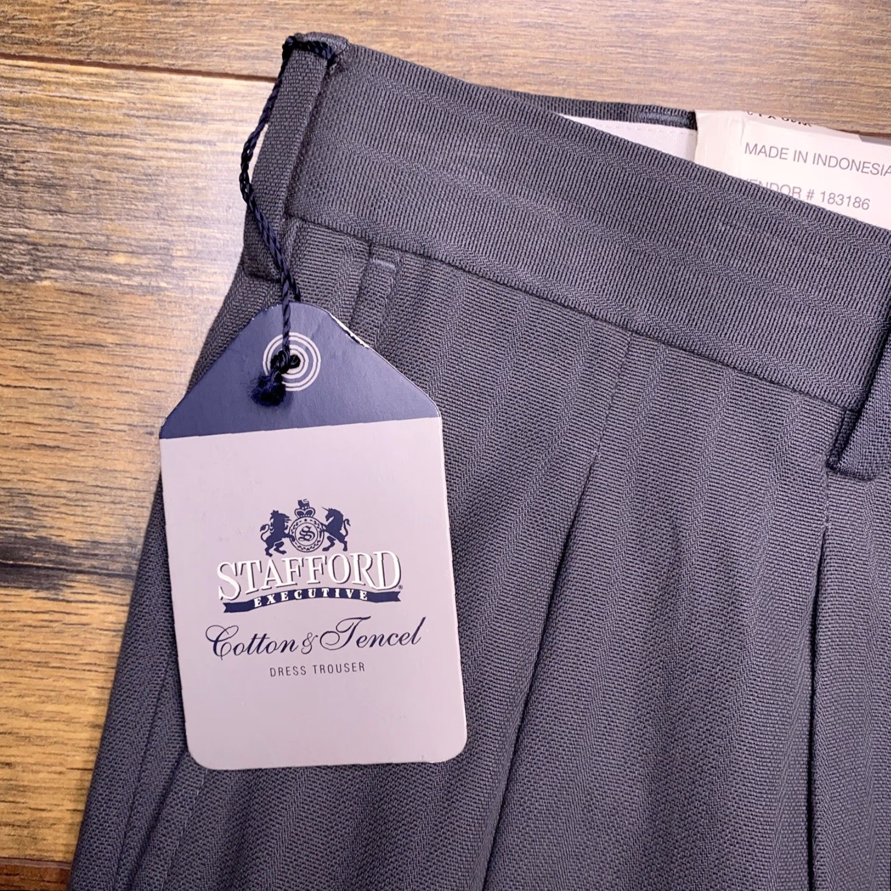 Stafford Stafford Pants Dress Pants 40x30 Gray Cotton Tencel Pleated Cuffed New Classic Men Regular Shirt? Size US 40 / EU 56 - 5 Thumbnail
