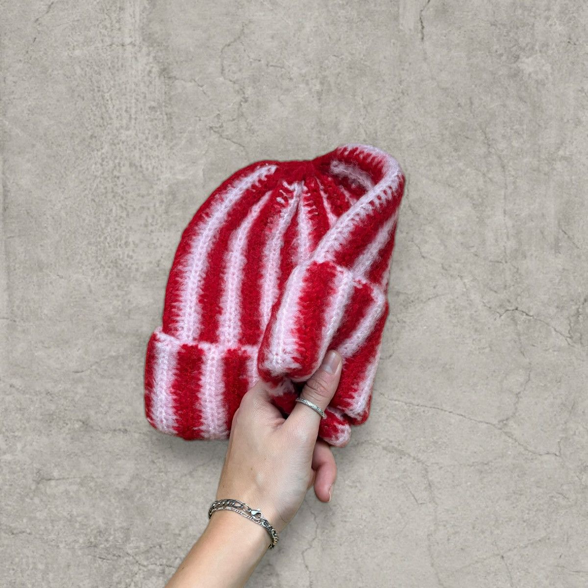 Japanese Brand Cool vintage style beanie, striped red/pink fluffy. One size Size ONE SIZE - 3 Thumbnail
