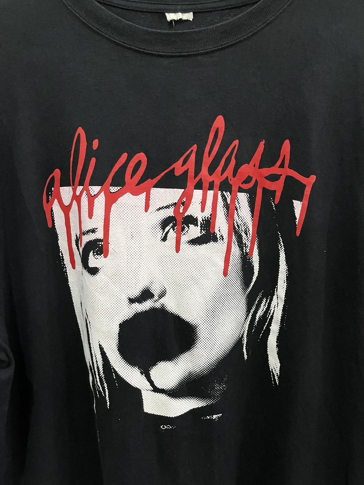 Band Tees Crystal castles Alice glass x alien body official Size US XL / EU 56 / 4 - 2 Thumbnail