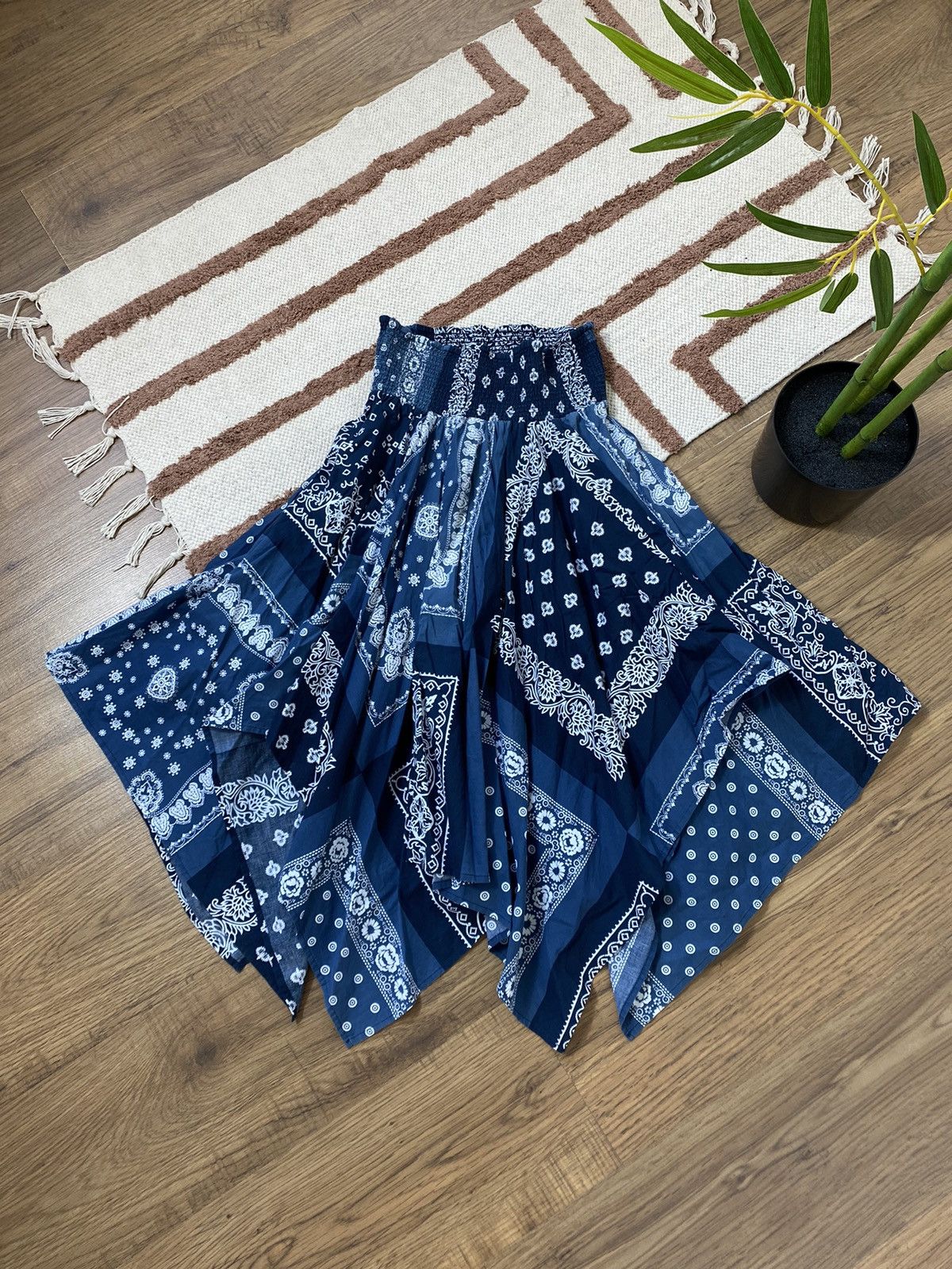 Vintage AVANT GARDE BANDANA MIDI SKIRT Size 27" / US 4 / IT 40 - 2 Thumbnail