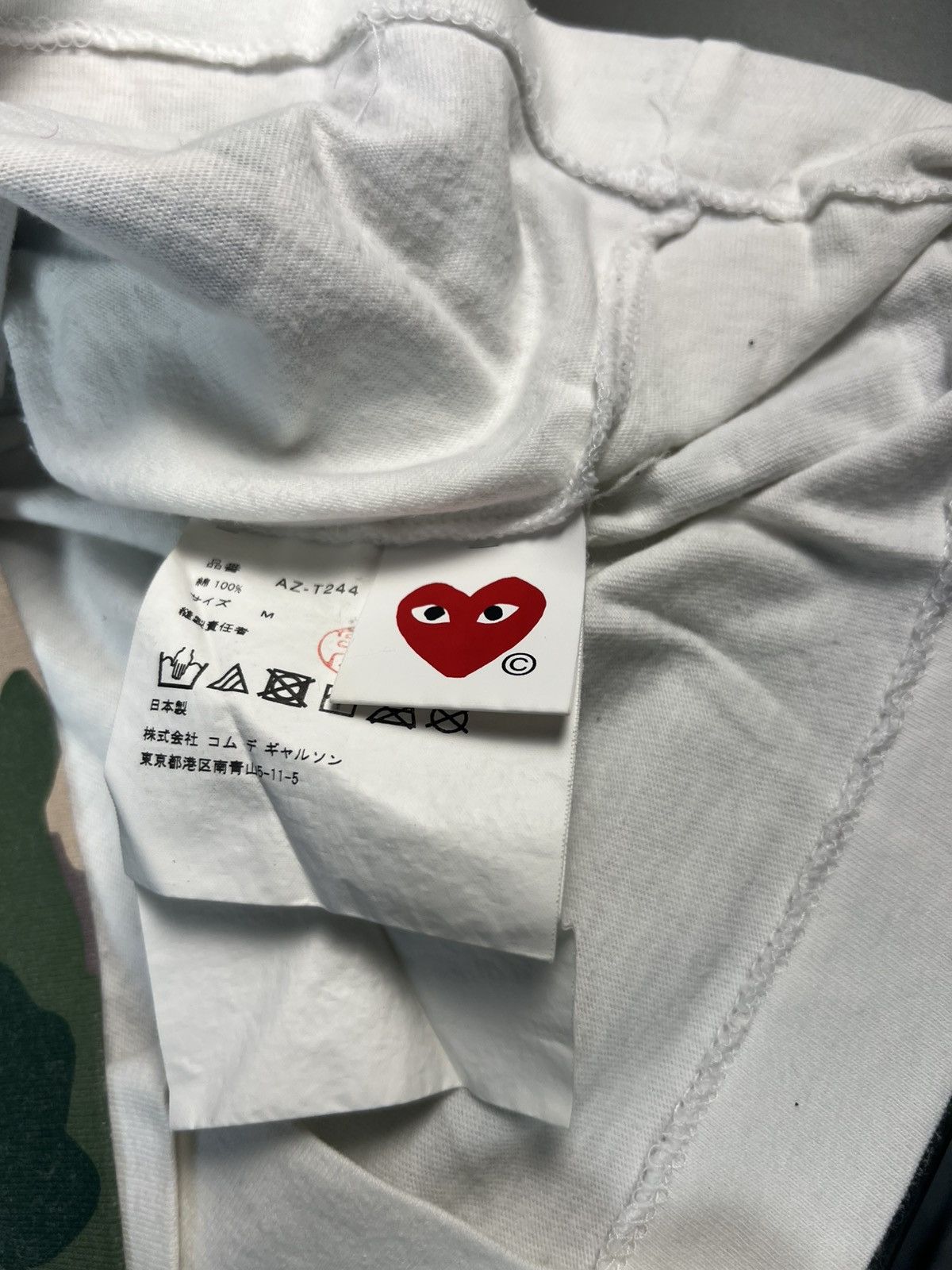 Comme des Garcons COMME des GARÇONS PLAY Camo Double Heart Tee White Size M Size US M / EU 48-50 / 2 - 6 Thumbnail