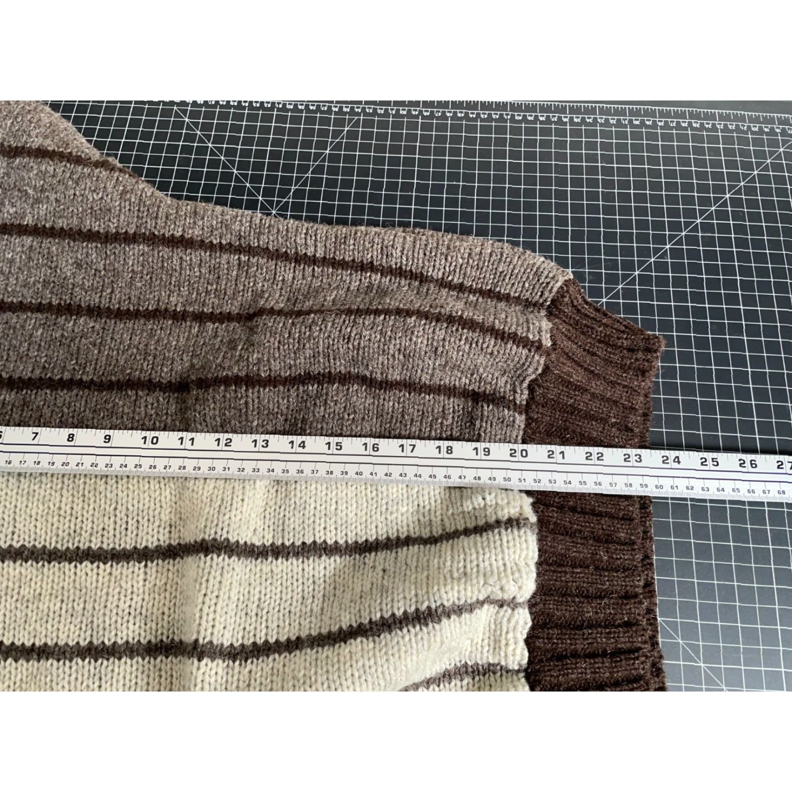 Vintage VINTAGE Cyril Cullen Pure Wool Sweater Adult XL Beige Striped Ireland Chunky Knit Men's Pullover Knit Wool Crew Neck Heavyweight 90s Classic Preppy Size US XL / EU 56 / 4 - 7 Thumbnail