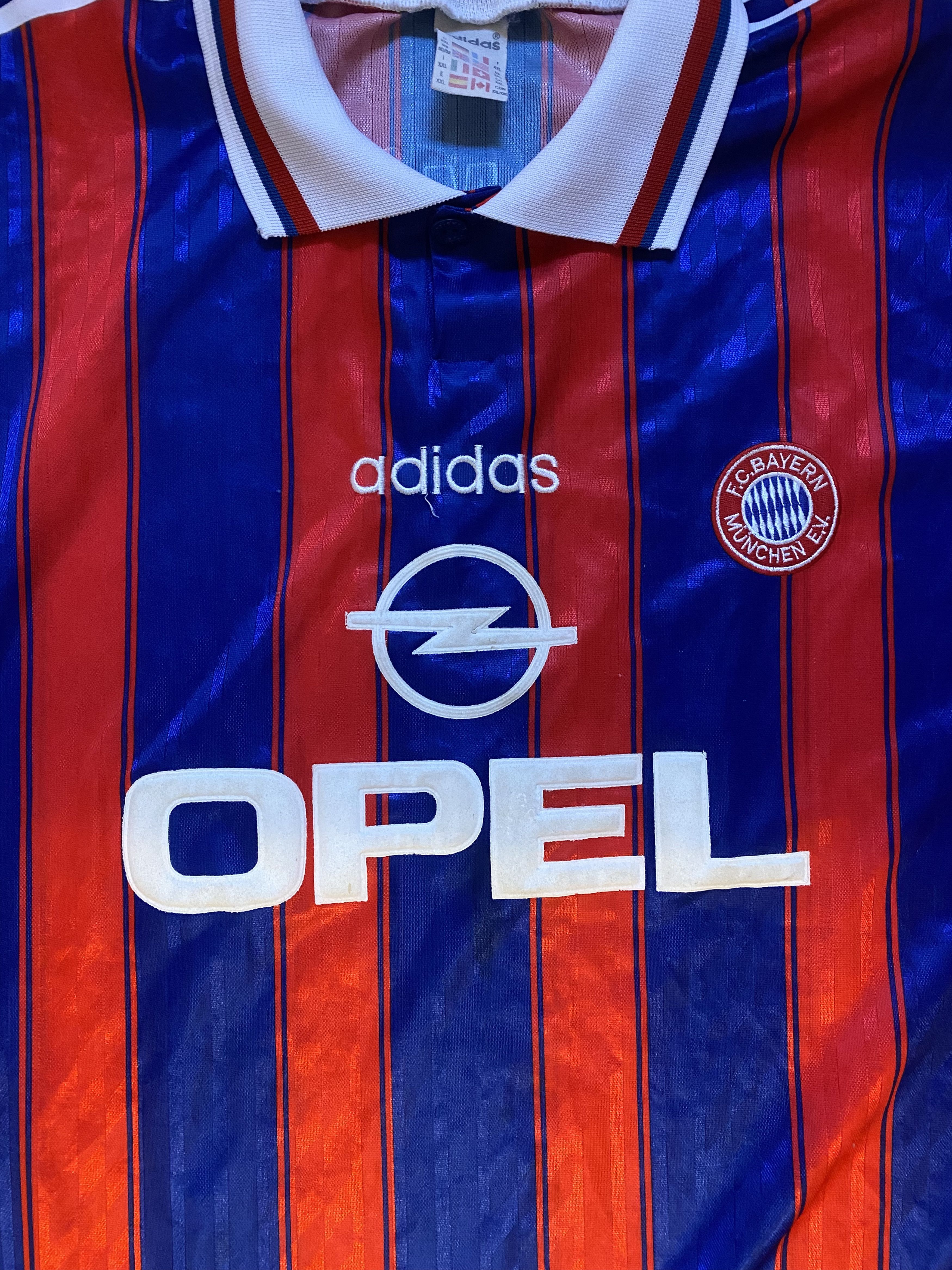 Other Vintage Bayern Soccer Jersey 95/97 season Size US XL / EU 56 / 4 - 2 Thumbnail