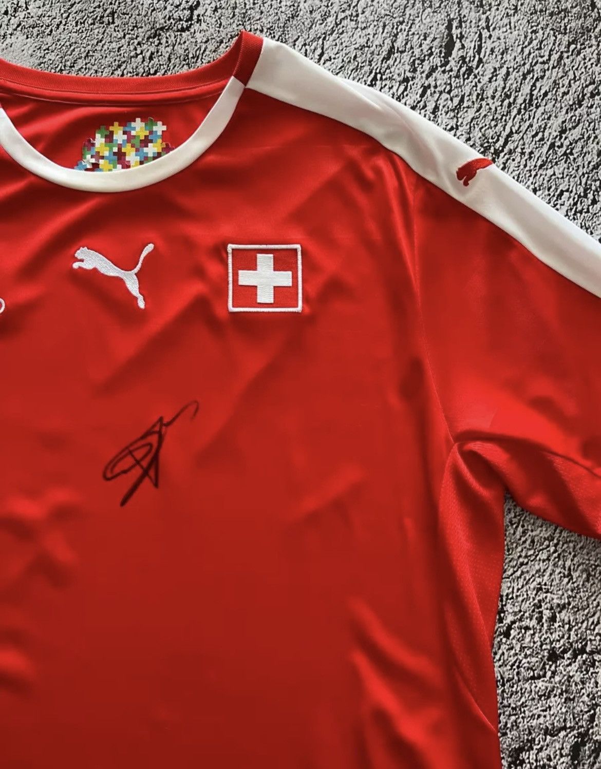 Puma Switzerland 2016-2017 Home Football Soccer Jersey Puma Size US L / EU 52-54 / 3 - 5 Thumbnail