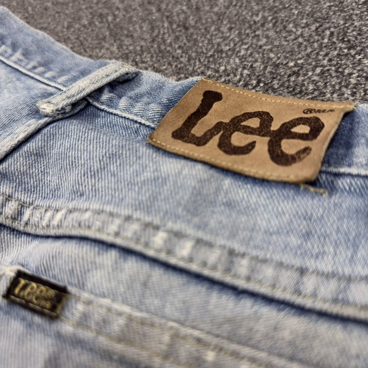 Vintage 🇺🇸 Early 80s Lee Distressed Faded Wash Aging Denim Made Usa Size US 30 / EU 46 - 9 Thumbnail