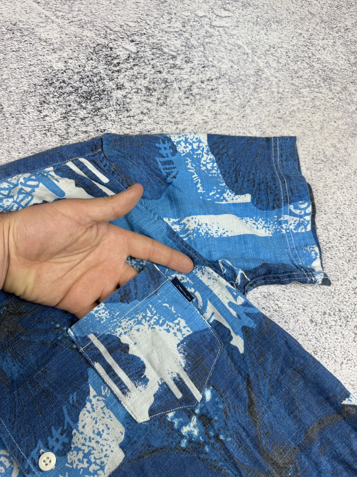 Vintage Animal Worldwide Feride Hawaiian Shirt Blue Floral Graffiti Size US S / EU 44-46 / 1 - 4 Thumbnail
