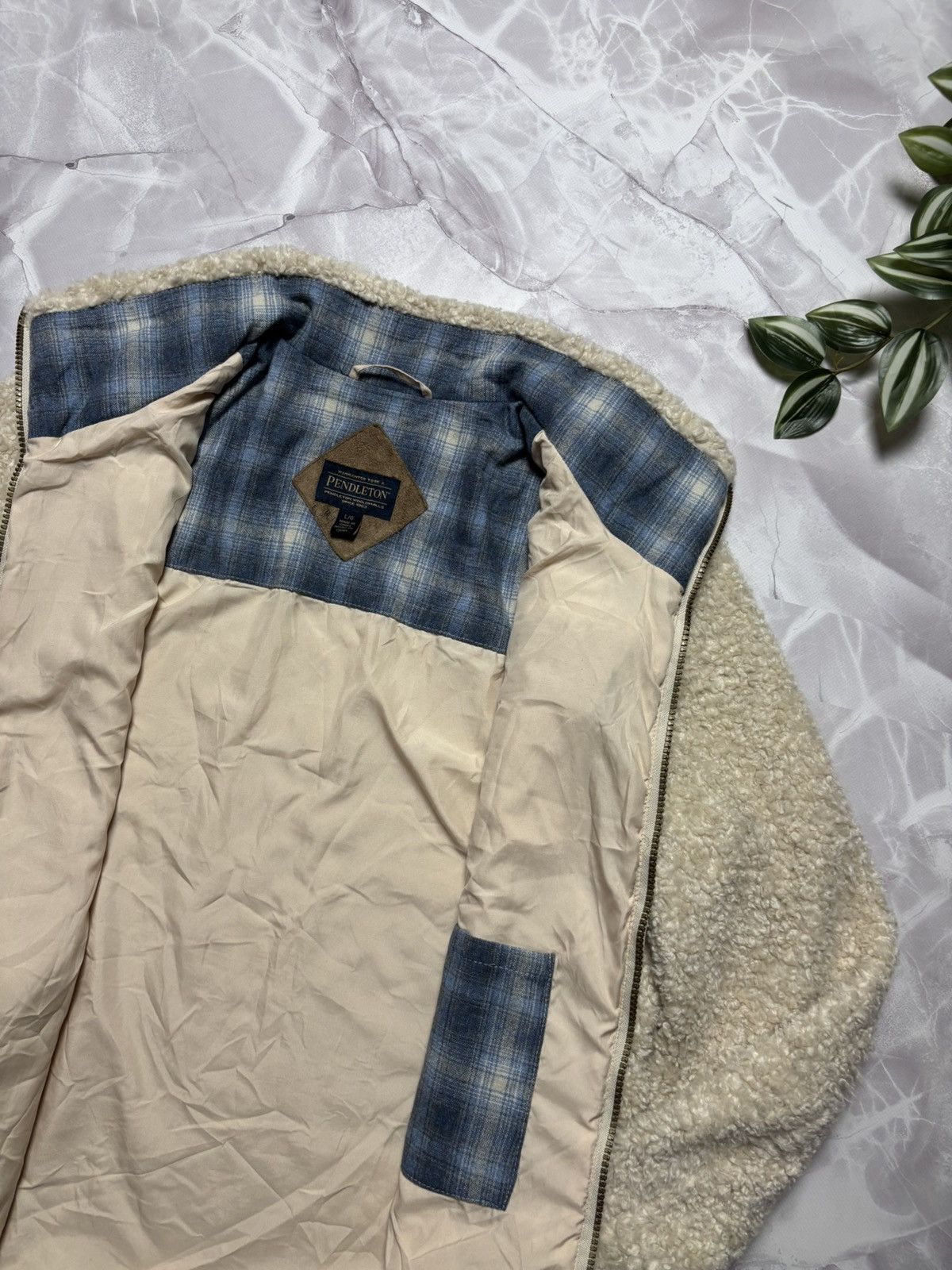 Pendleton Pendleton Sherpa Jacket Teddy Fuzzy Plaid Accents Womens L Size L / US 10 / IT 46 - 10 Thumbnail