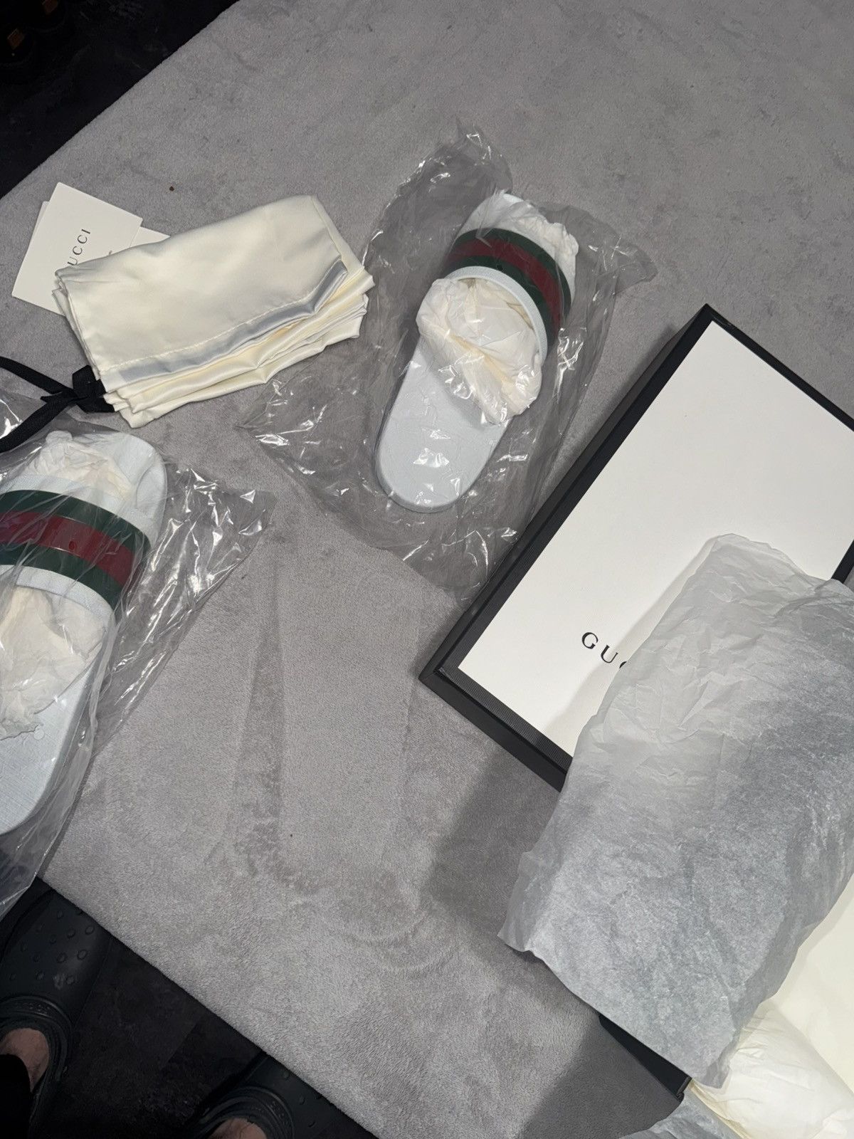 Gucci White Gucci Pursuit Slides Size US 10.5 / EU 43-44 - 5 Thumbnail