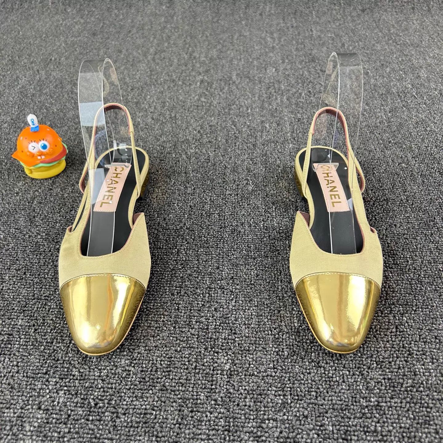 Chanel Chanel Women's Gold Color Blocked Flats 36 Size US 5.5 / IT 35.5 - 2 Thumbnail
