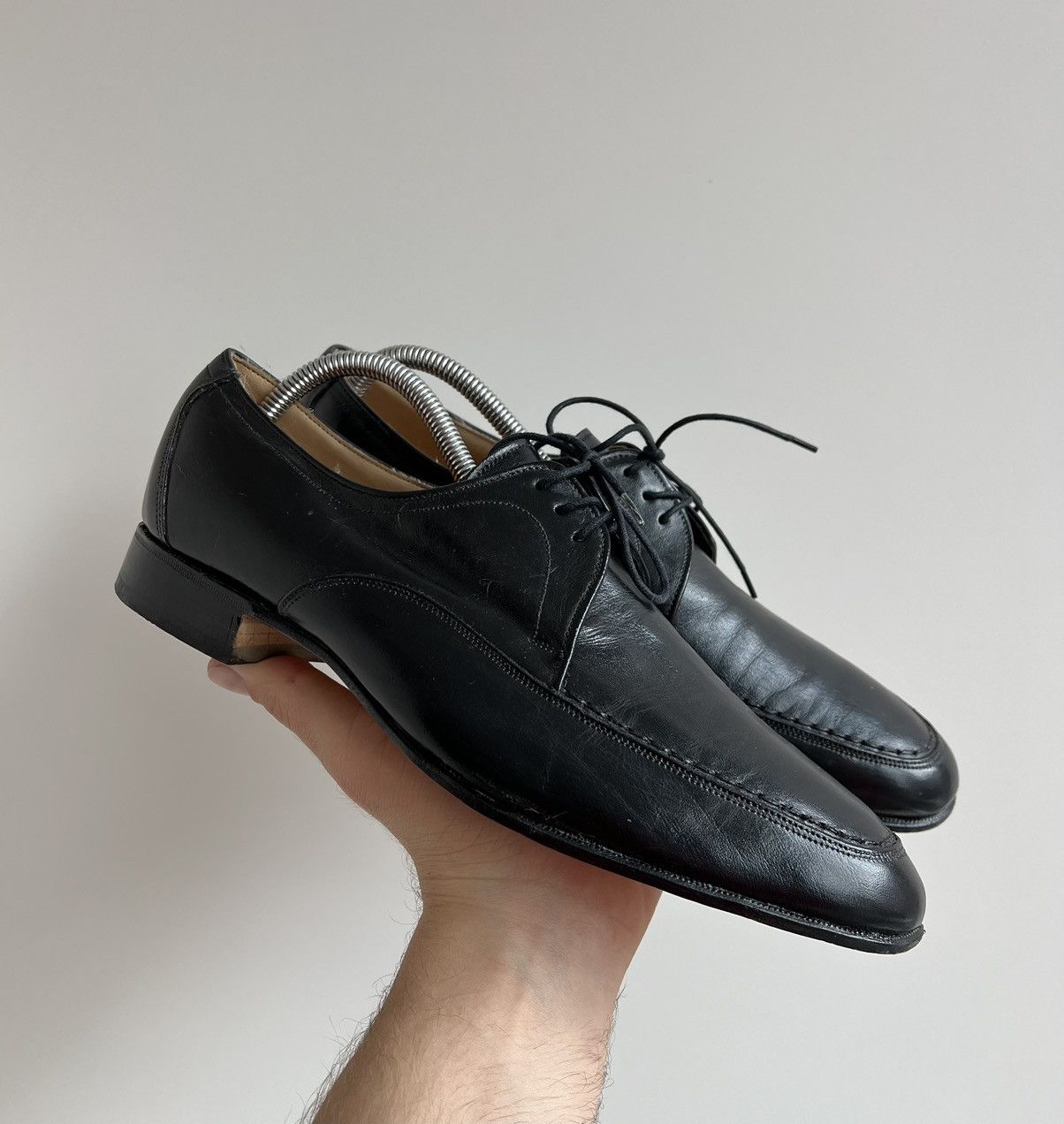 Loake × Vintage Vintage Loake Leather Black Shoes Size US 10 / EU 43 - 1 Thumbnail