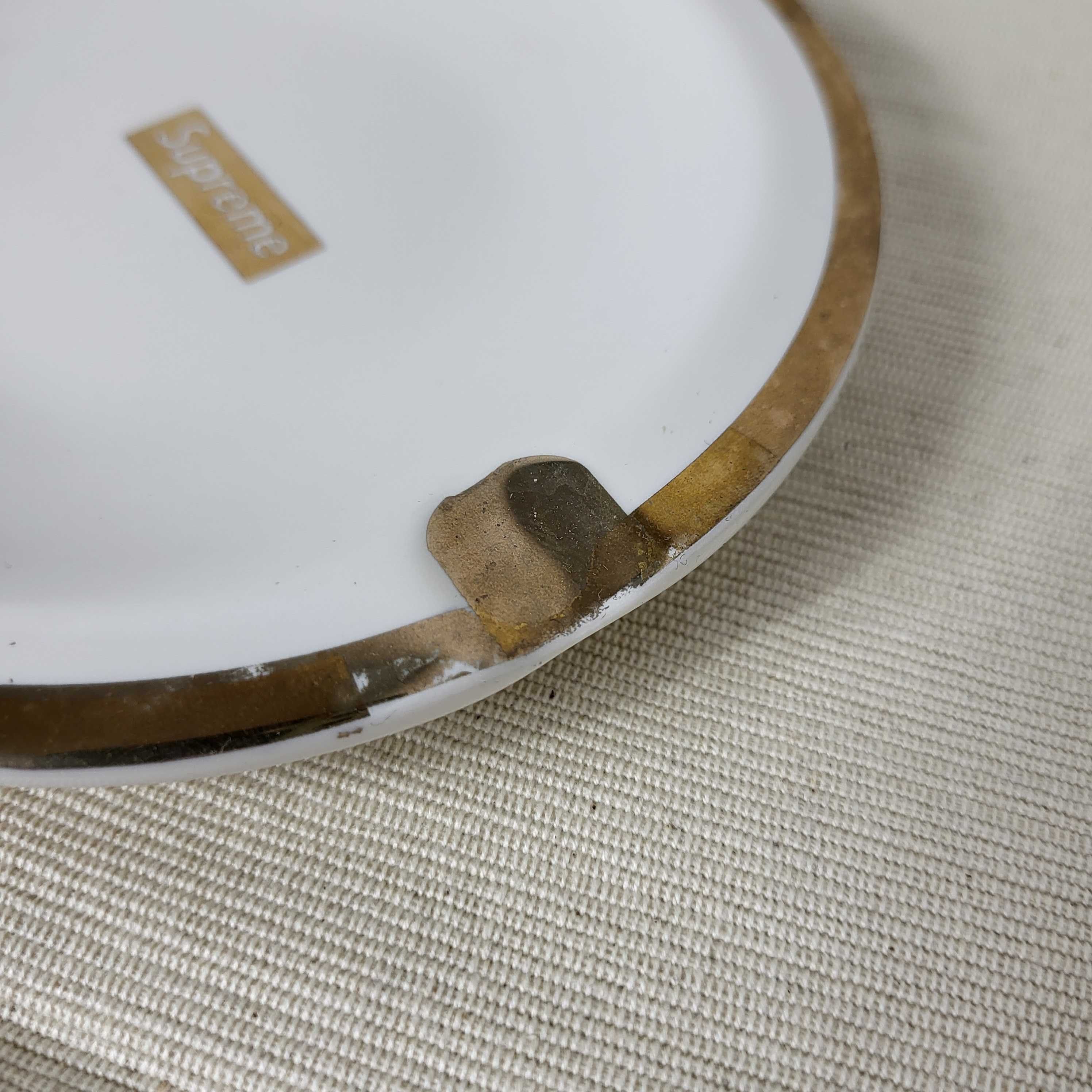 Supreme Supreme Gold Trim Ceramic Ashtray (White/Gold) Size ONE SIZE - 3 Thumbnail
