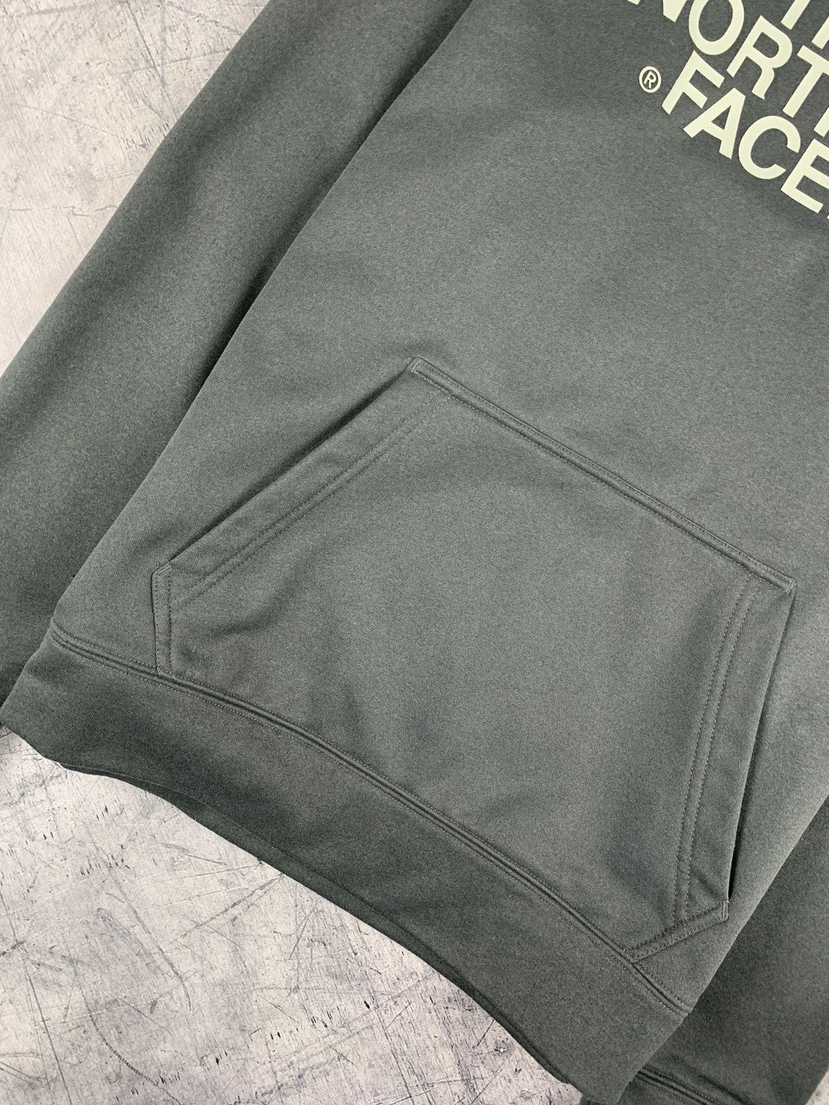 The North Face The North Face Logo Hoodie designer outdoor hiking Size US S / EU 44-46 / 1 - 3 Thumbnail
