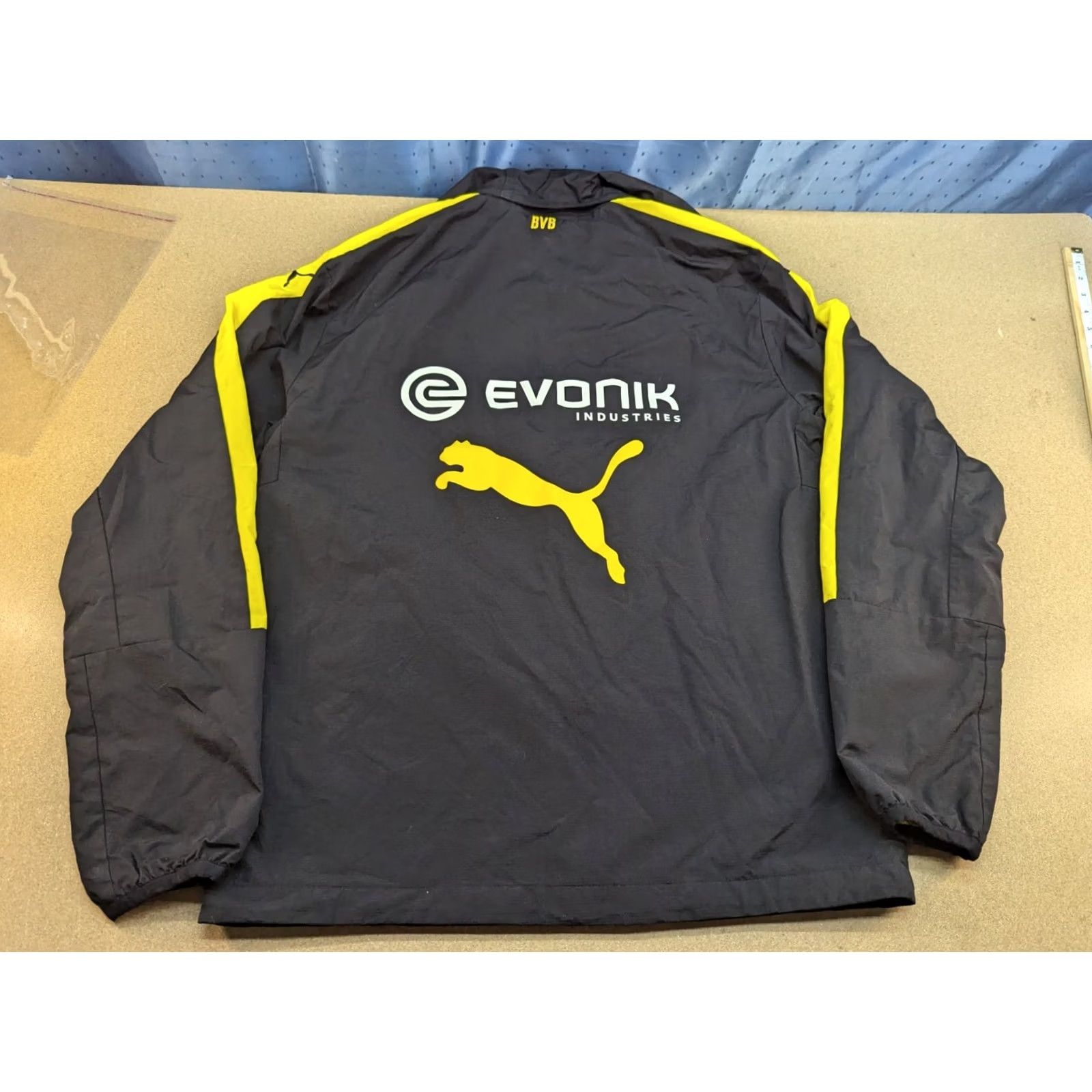 Puma Puma Borussia Dortmund Jacket Size M Football Full Zip Adult Hooded Rain Black Men Rugged Windbreaker Pockets Thermal Water Resistant Sports Size US M / EU 48-50 / 2 - 3 Thumbnail
