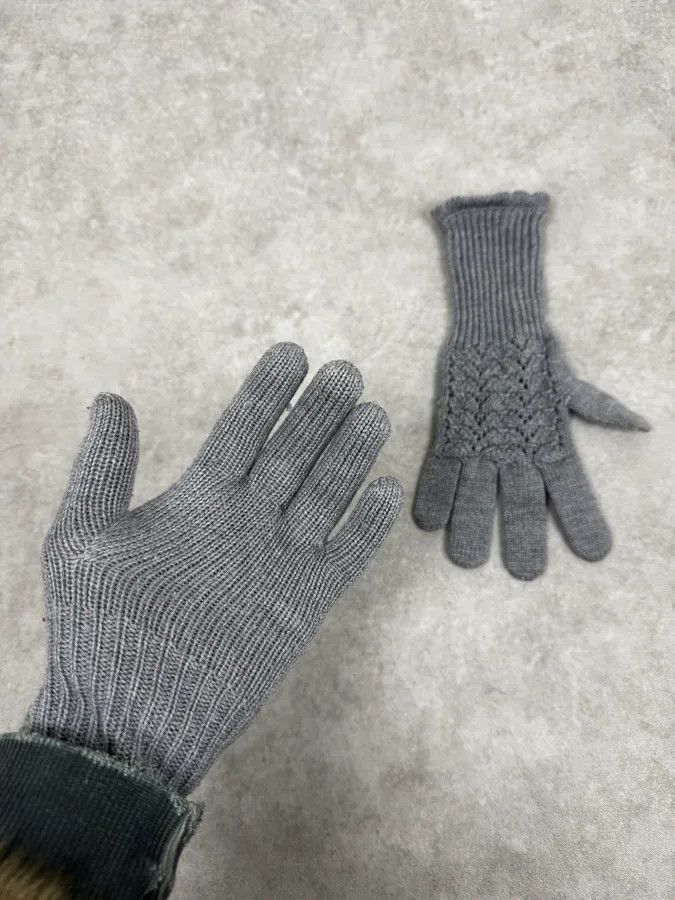 Dolce & Gabbana 2000s Dolce & Gabbana Grey Wool Gloves Size ONE SIZE - 2 Thumbnail