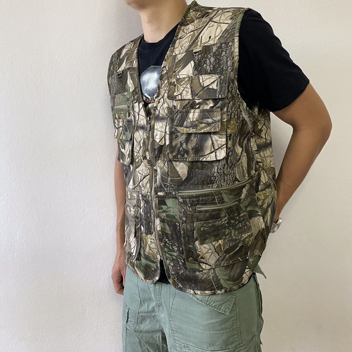 Japanese Brand Vintage Real Tree Camo Vest Multi Pocket Size US M / EU 48-50 / 2 - 2 Thumbnail