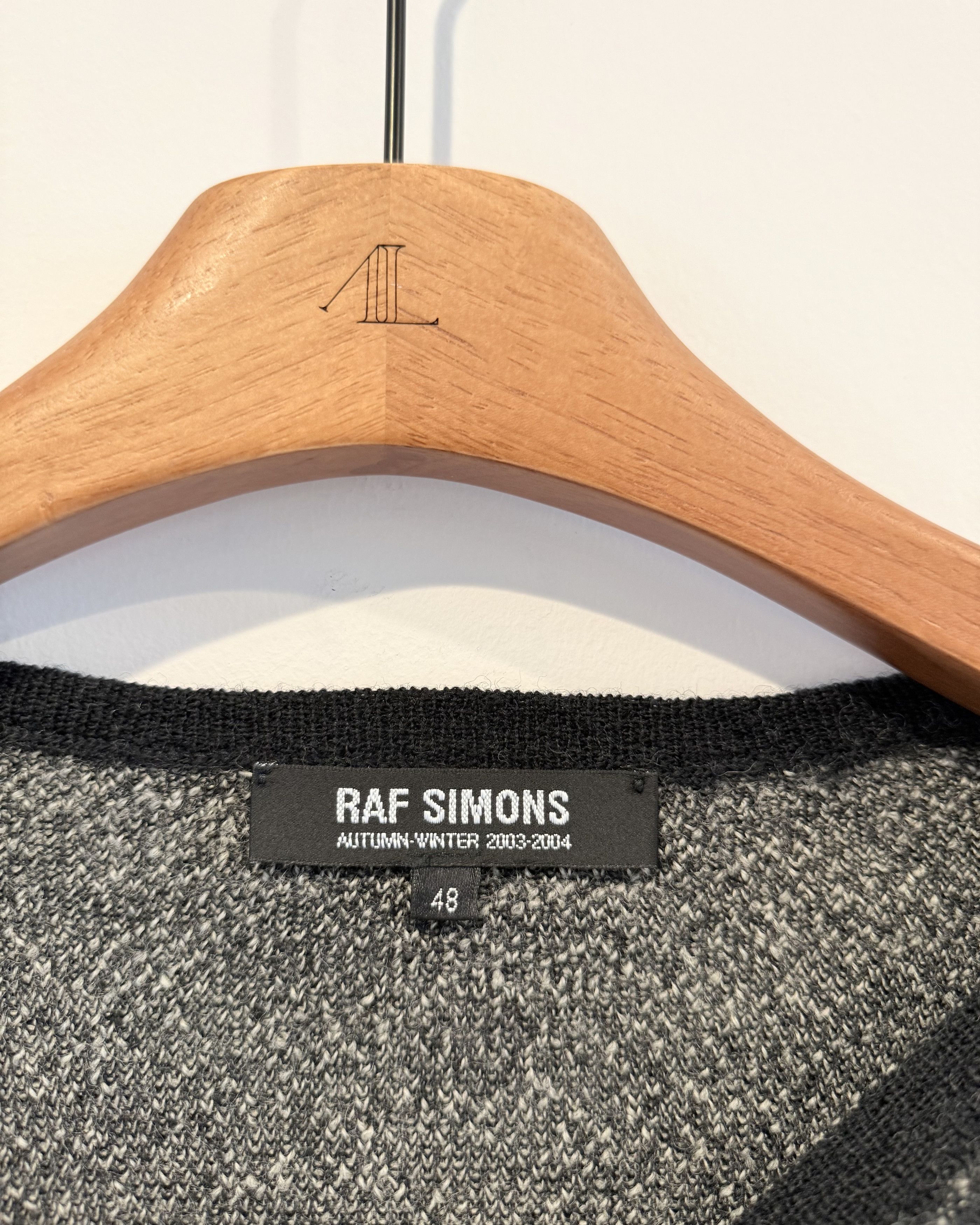 Raf Simons Raf Simons Aw2003 Closer Unknown Pleasures Sweater Size US M / EU 48-50 / 2 - 3 Thumbnail