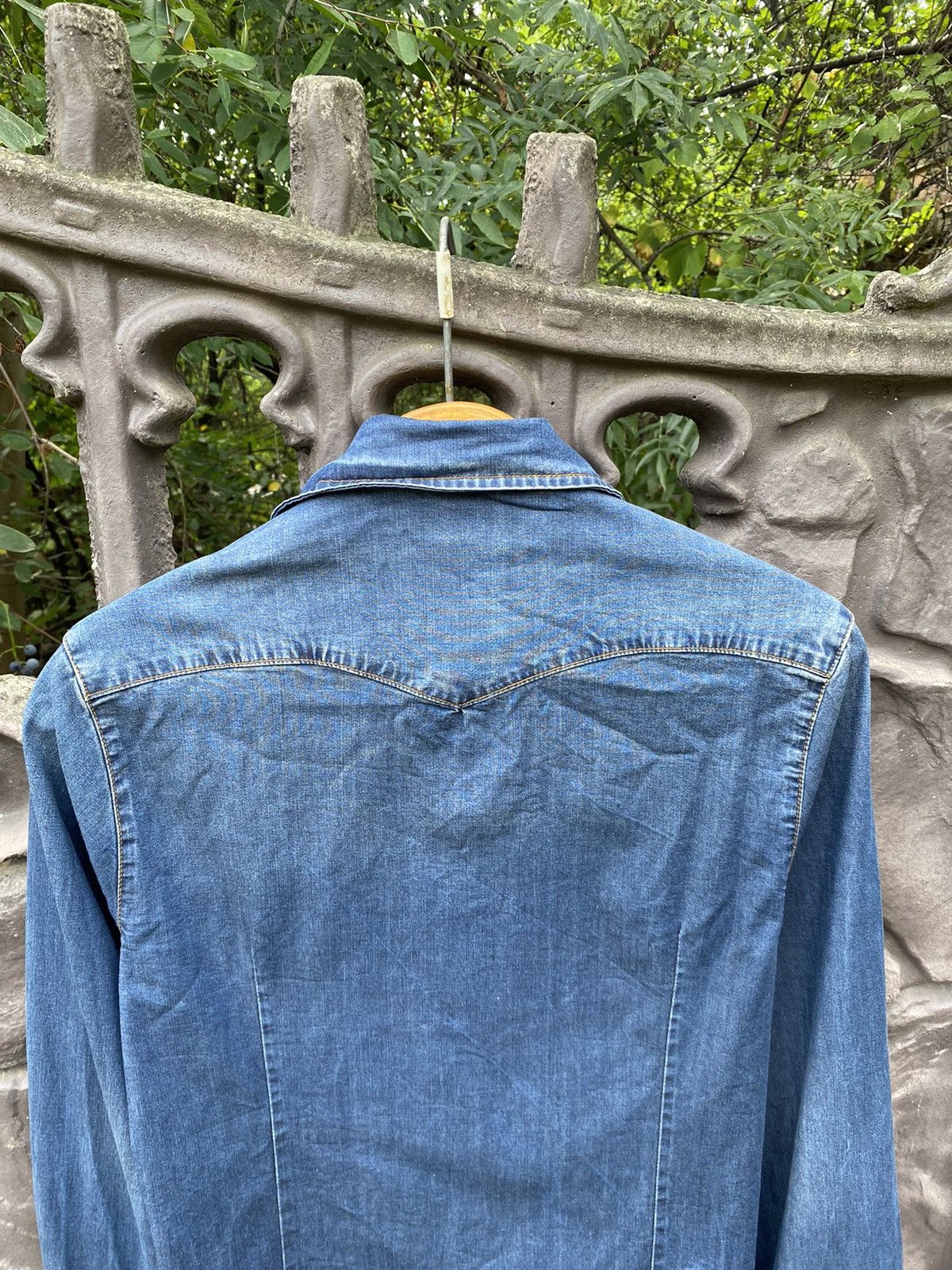 Dsquared2 × Vintage DSquared2 Distressed Denim Shirt Size US S / EU 44-46 / 1 - 11 Thumbnail