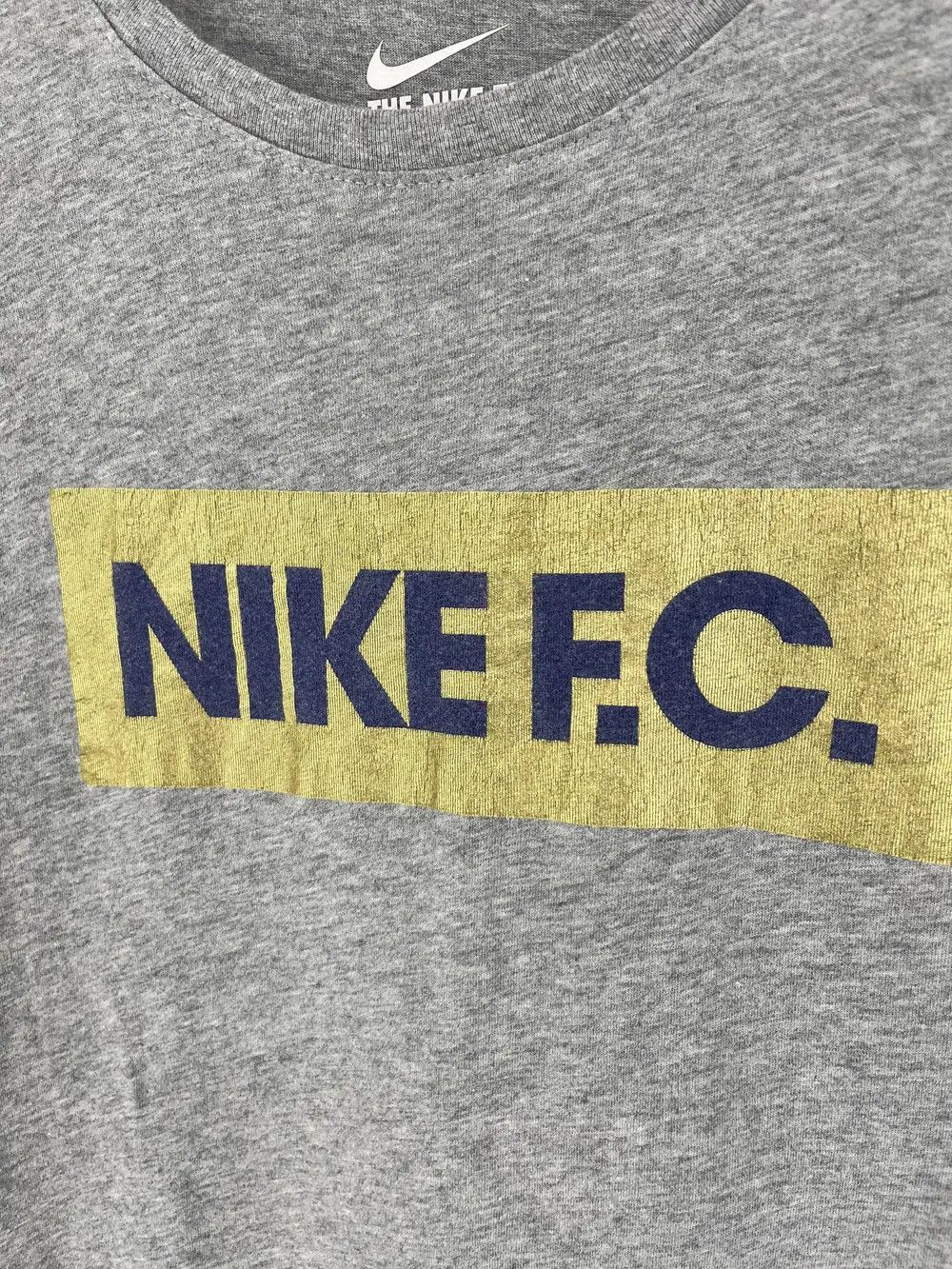 Nike Vintage 90s Nike F.C. Swoosh Logo Tee Travis Scott Style Size US L / EU 52-54 / 3 - 7 Thumbnail