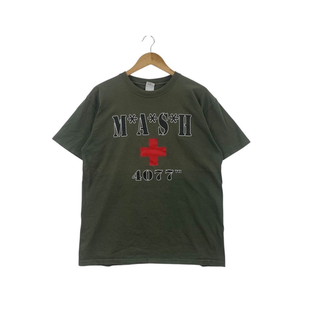 Other Vintage M.A.S.H TV SERIES Mobile Army Surgical Cross Tee Size US L / EU 52-54 / 3 - 1 Thumbnail