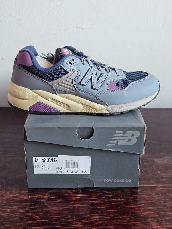 New Balance New Balance 580 42 Size US 8.5 / EU 41-42 - 1 Thumbnail
