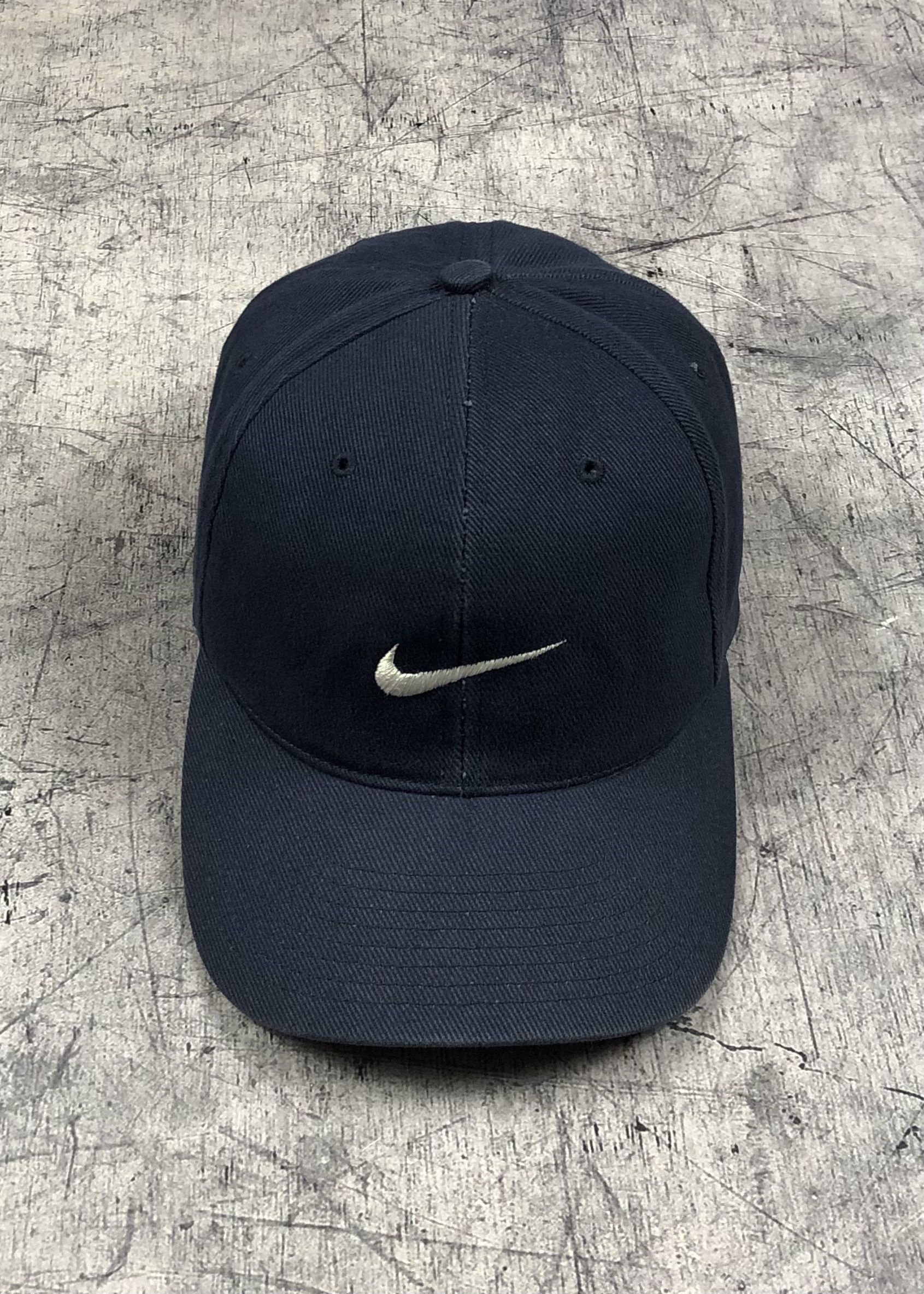Nike Vintage Nike Cap Size ONE SIZE - 1 Thumbnail
