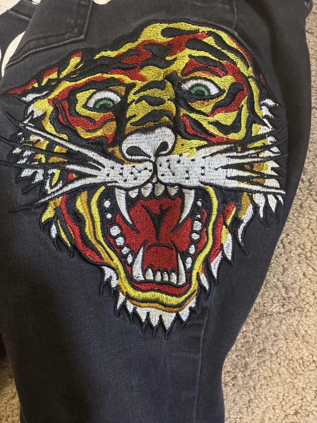 Ed Hardy ED HARDY WOMENS TIGER HEAD SLIM FLARE JEANS Size 34" / US 12 / IT 48 - 3 Thumbnail