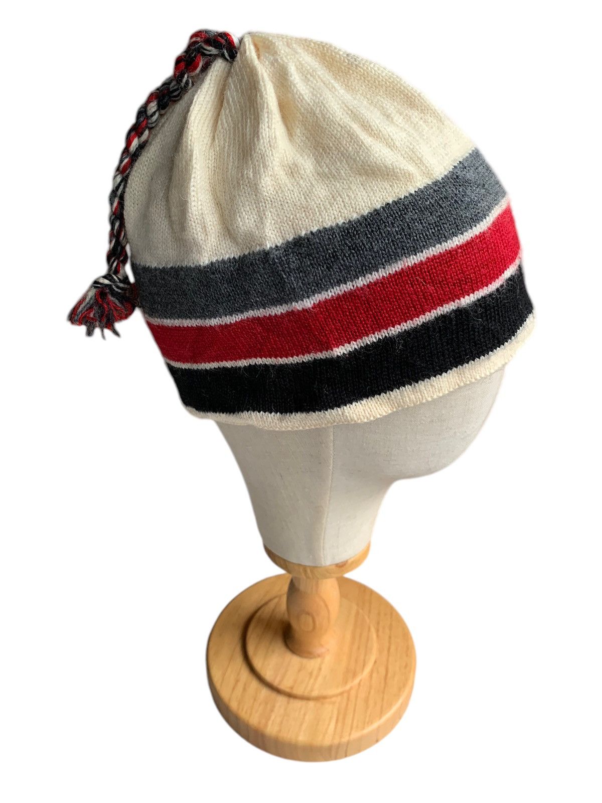 Other Made In Canada Winter Sessions Rare Design Beanie Hats Size ONE SIZE - 3 Thumbnail