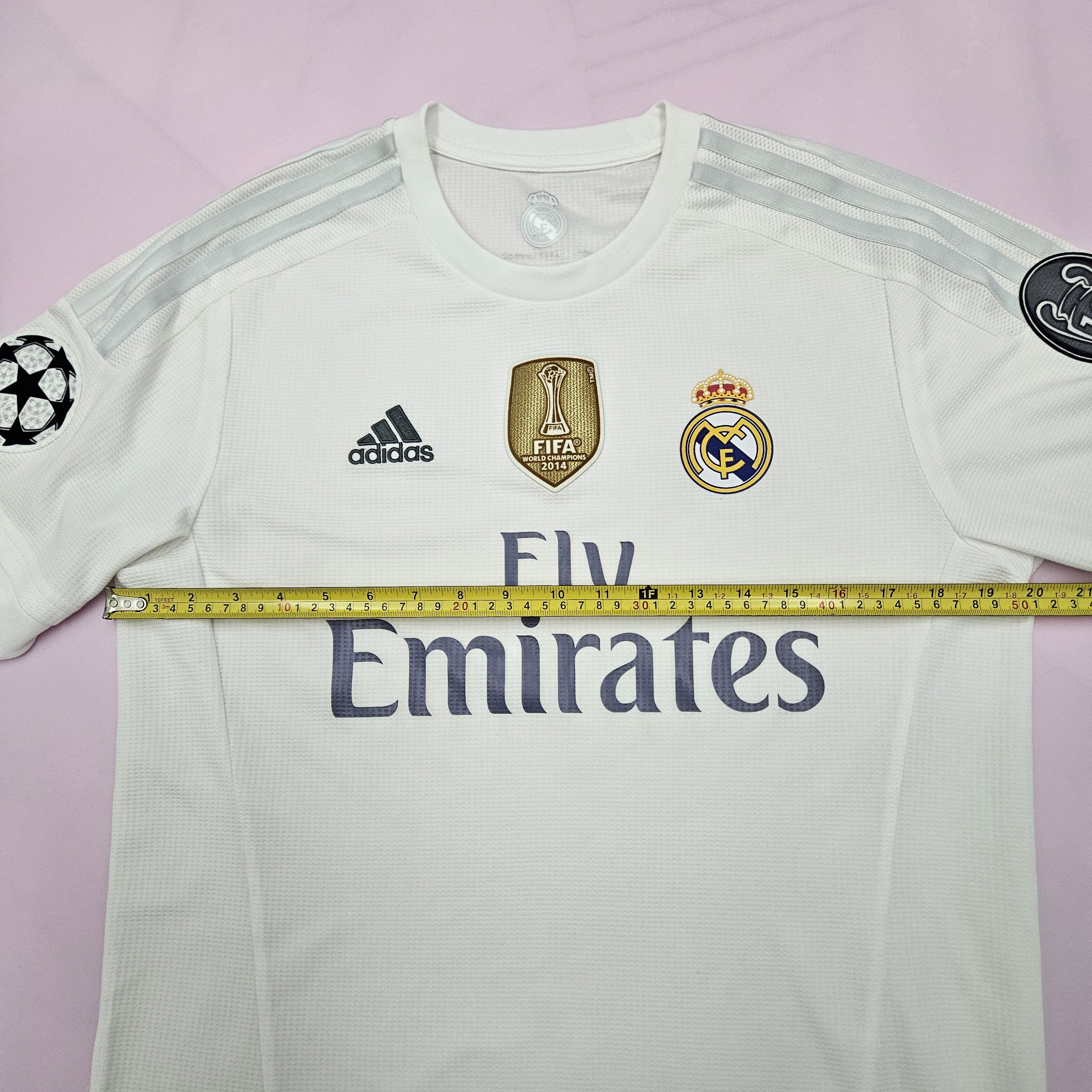 Other Real Madrid Home 2015/16 UCL CWC MEDIUM S12614 Size US M / EU 48-50 / 2 - 2 Thumbnail