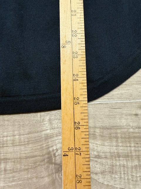 Banana Republic NWT Banana Republic Forever Round-Hem Sleeveless Sweater/Top Size XS / US 0-2 / IT 36-38 - 3 Thumbnail