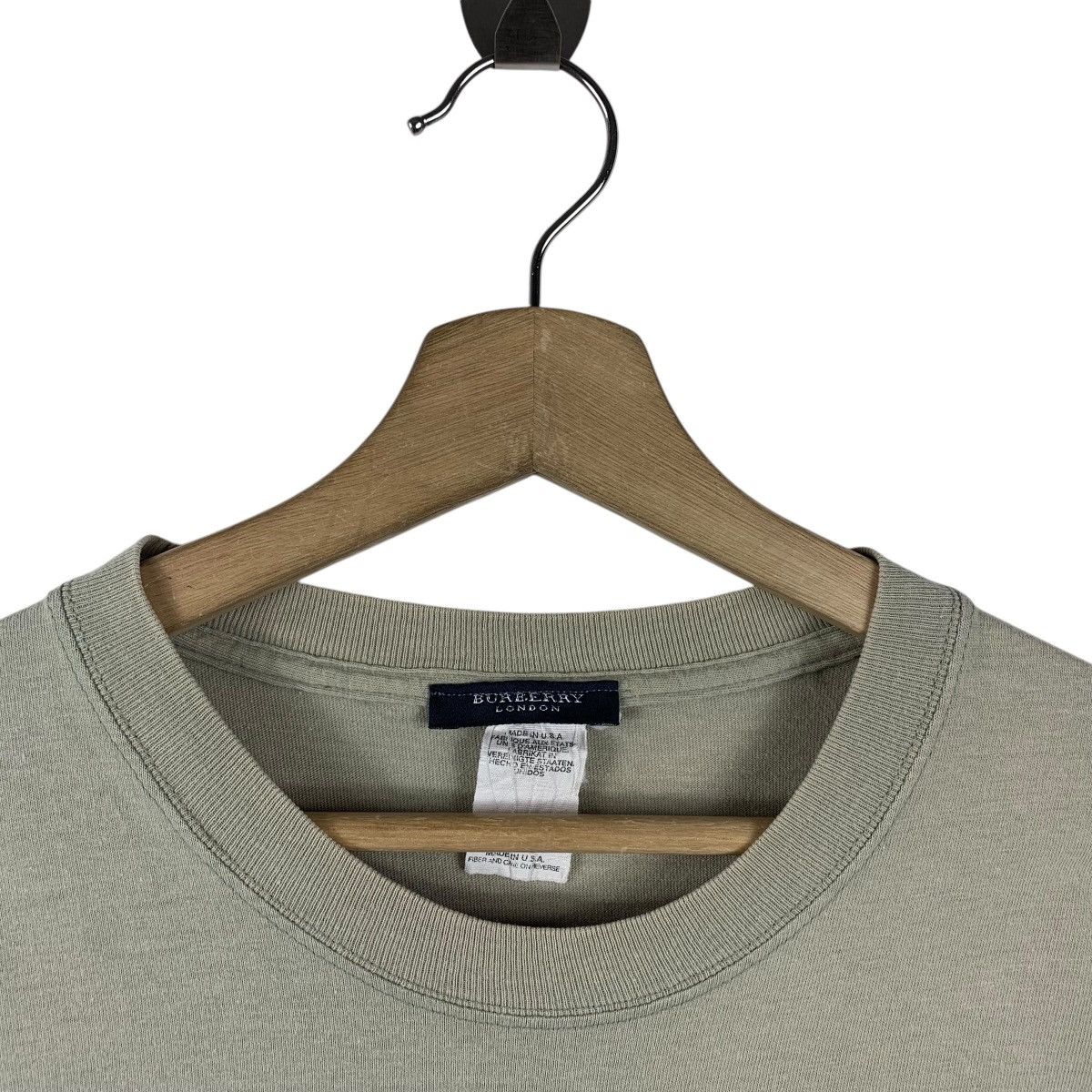 Burberry × Designer BURBERRY London centre logo tee Size US L / EU 52-54 / 3 - 5 Thumbnail