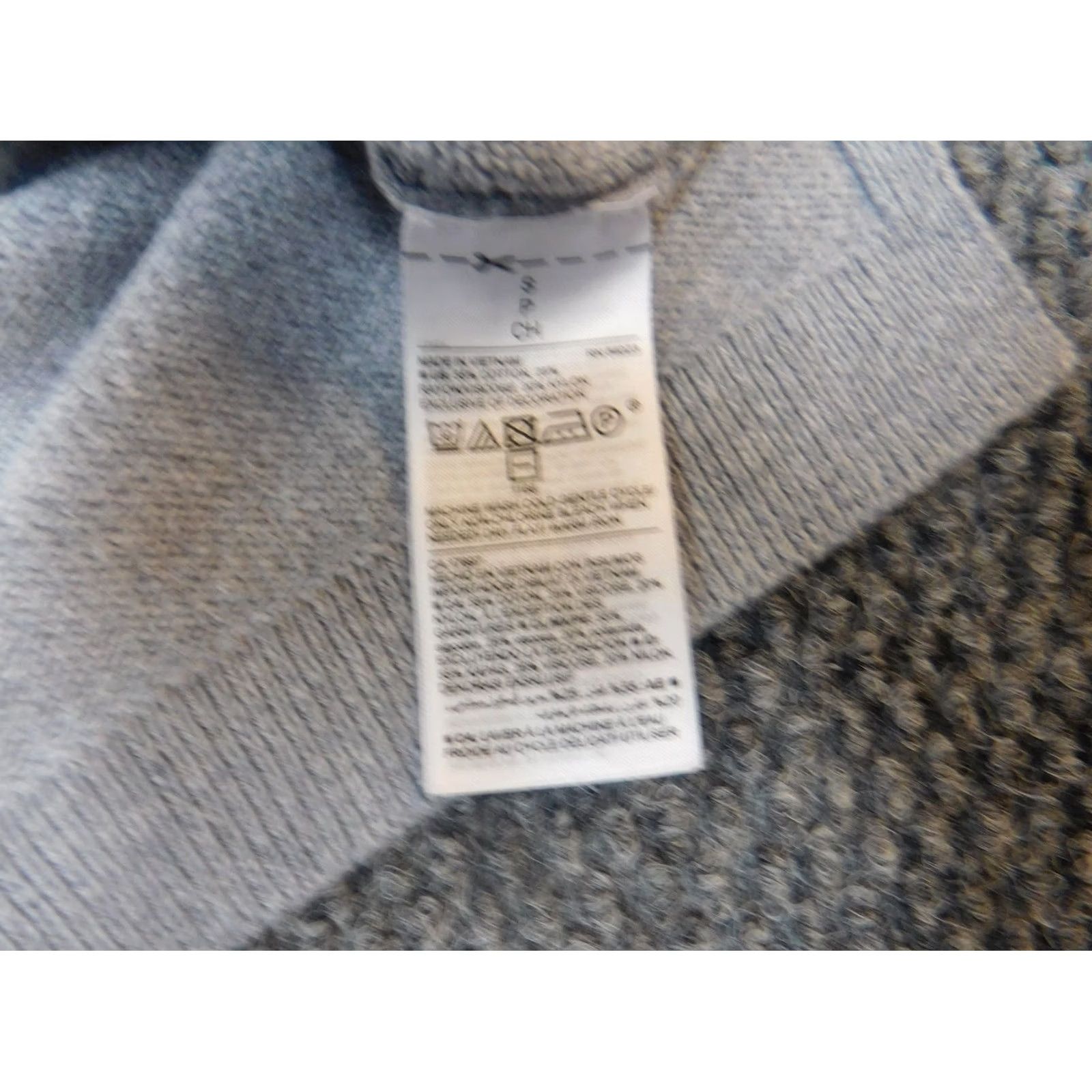 Old Navy Old Navy Womens Sweater Pullover Dolman Sleeve V-Neck Gray S Regular Knit Polyester Rayon Logo Size S / US 4 / IT 40 - 6 Thumbnail