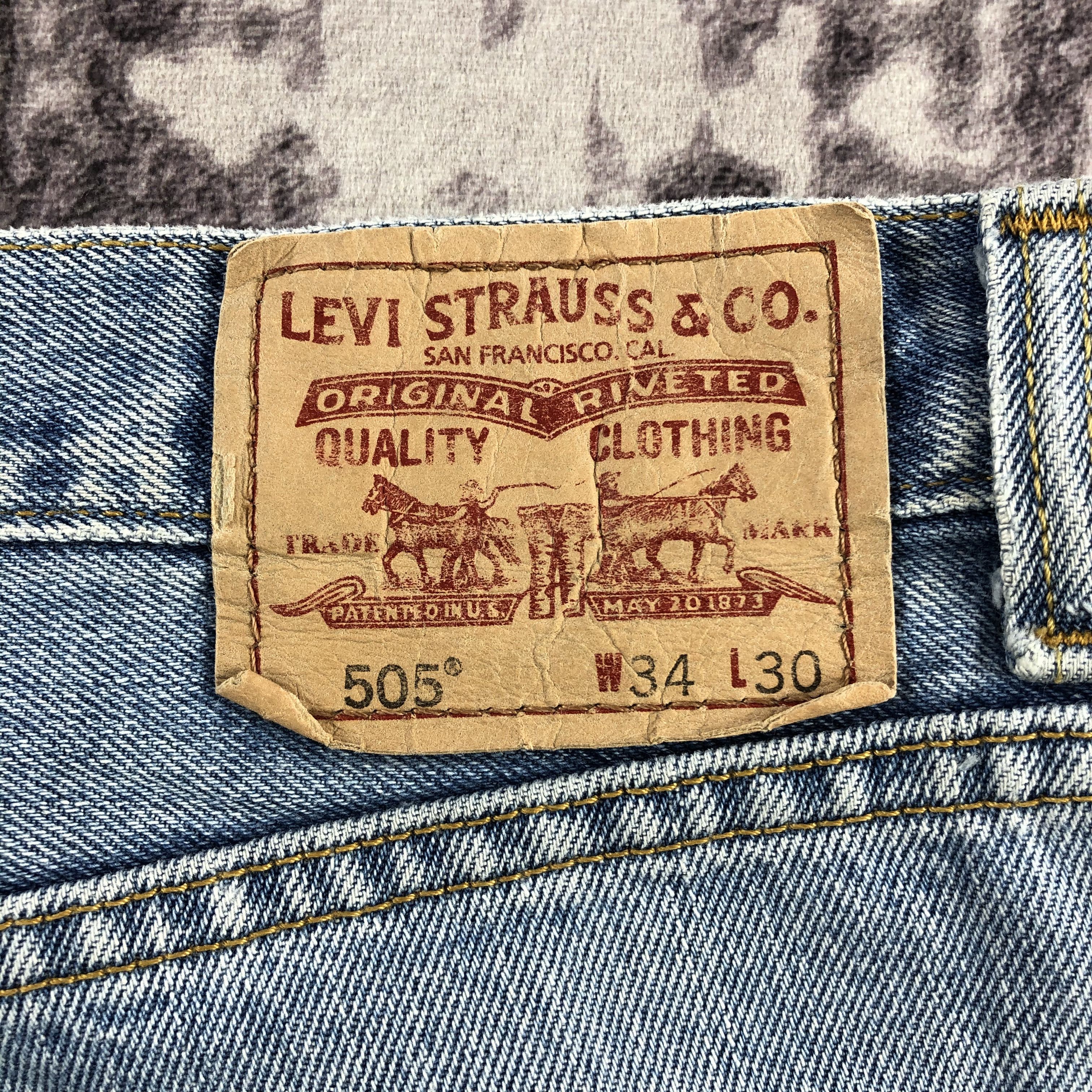 Levi's × Vintage Vintage Light Wash Levis 505 Jeans-JM2768 Size US 35 - 6 Thumbnail