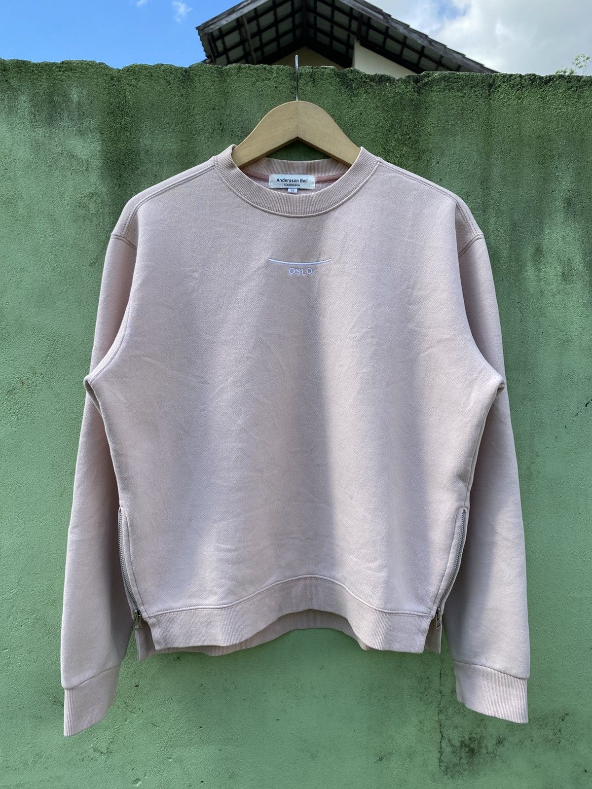 Andersson Bell Andersson Bell Scandinavia Crewneck Sweatshirt Nordic Beige Size US S / EU 44-46 / 1 - 1 Thumbnail
